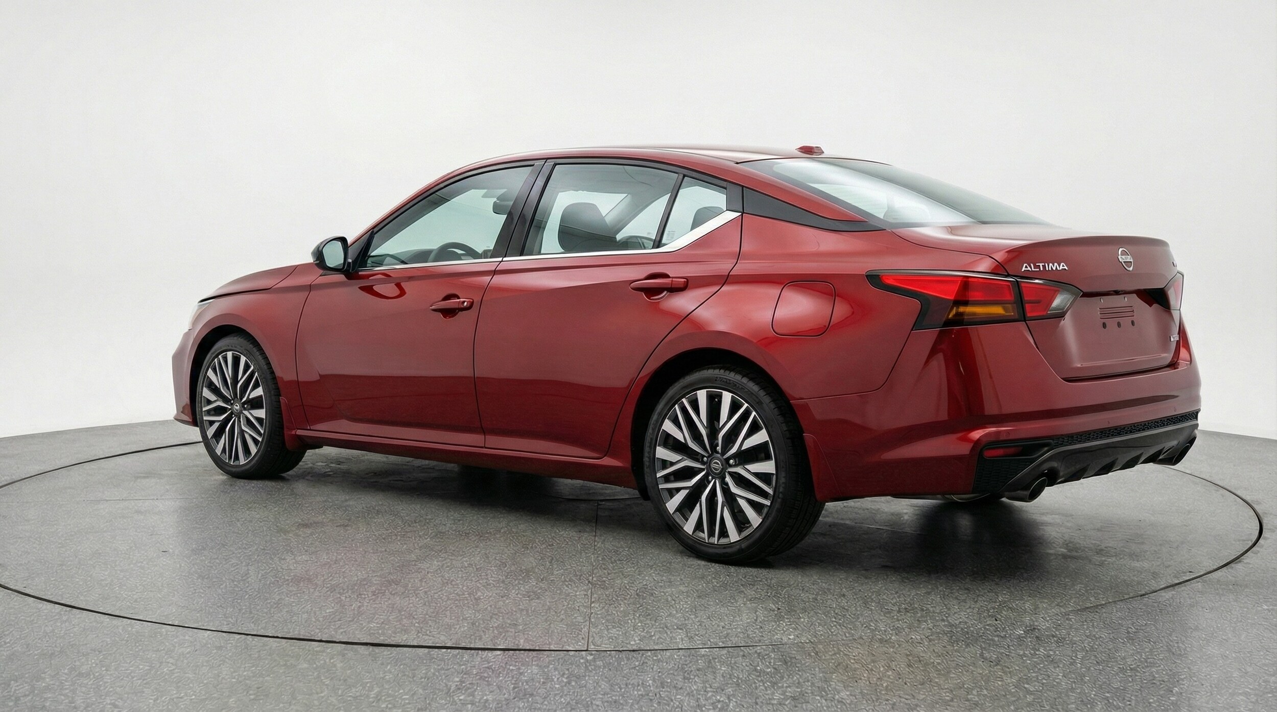 Thumbnail: 2025 Nissan Altima - 5