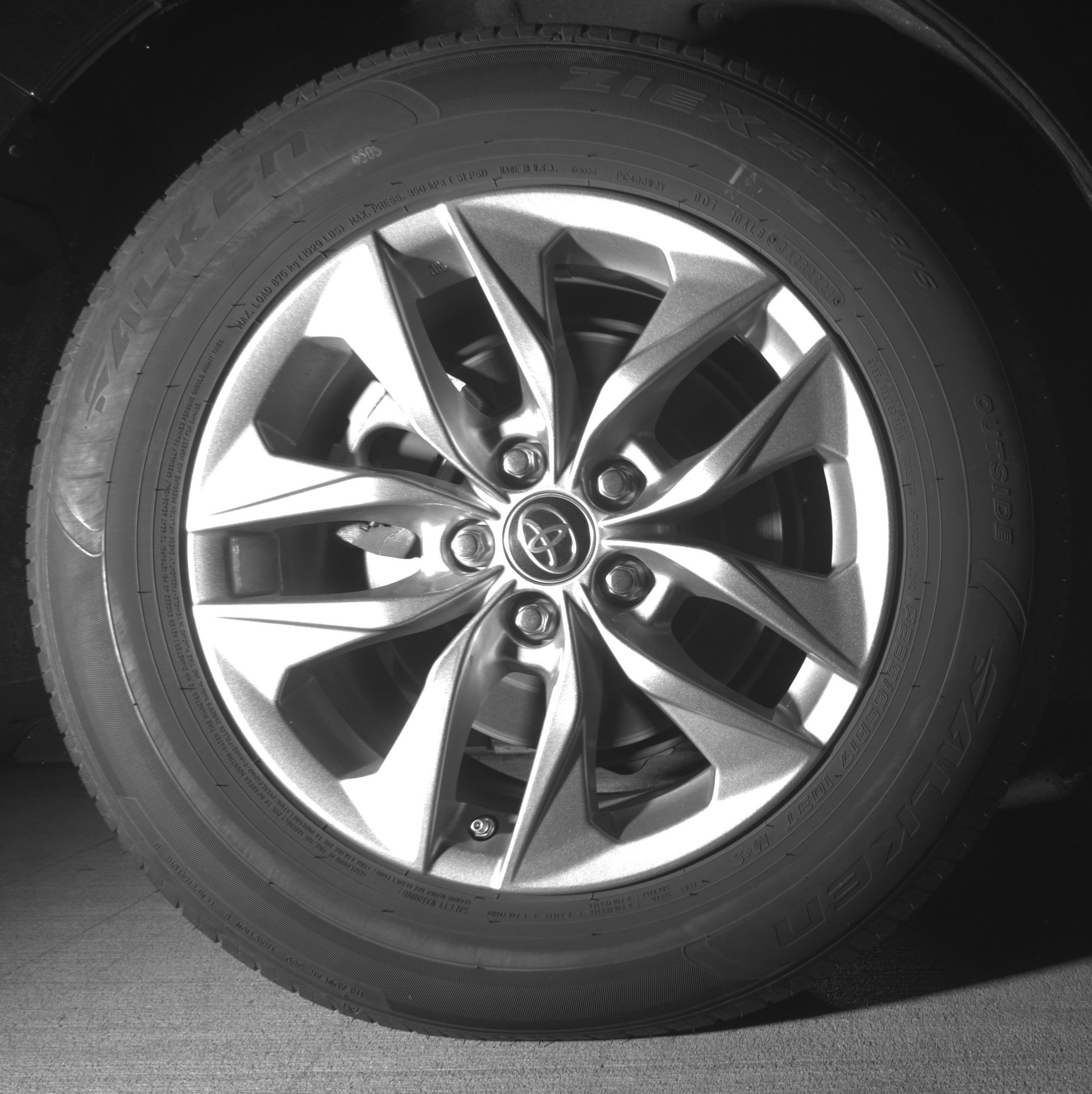 Thumbnail: 2024 Toyota Sienna - 15