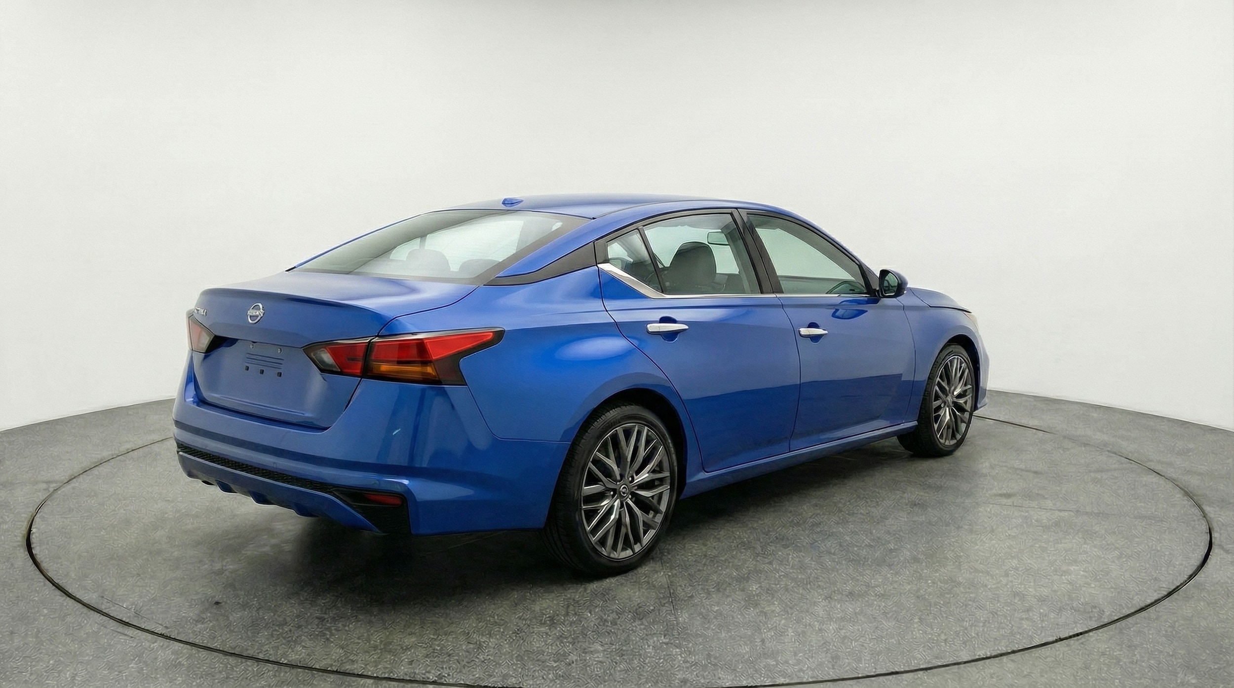 Thumbnail: 2025 Nissan Altima - 7