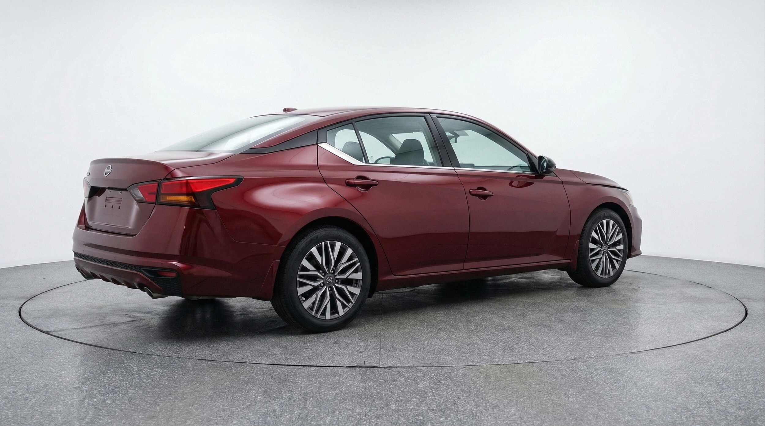 Thumbnail: 2025 Nissan Altima - 9