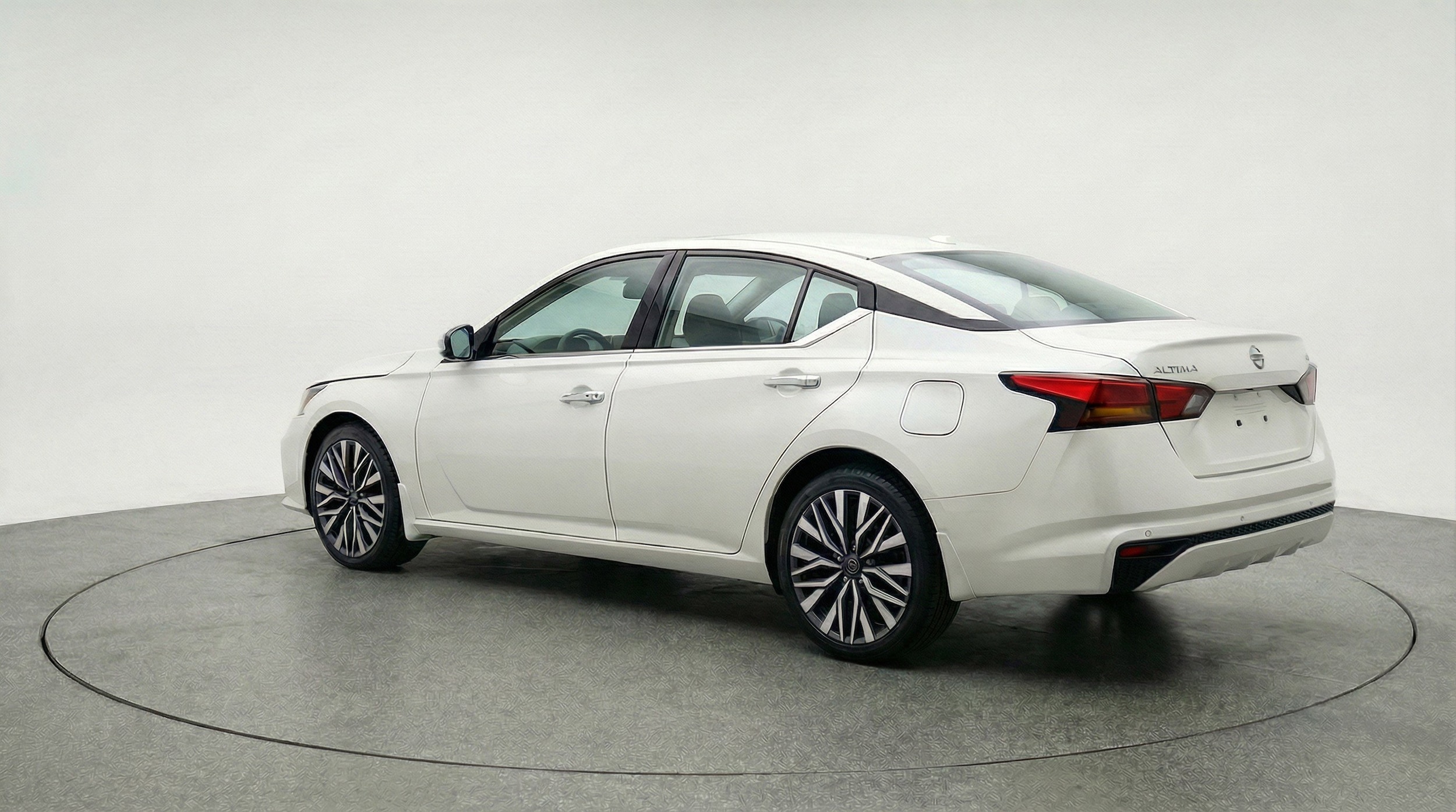 Thumbnail: 2025 Nissan Altima - 6