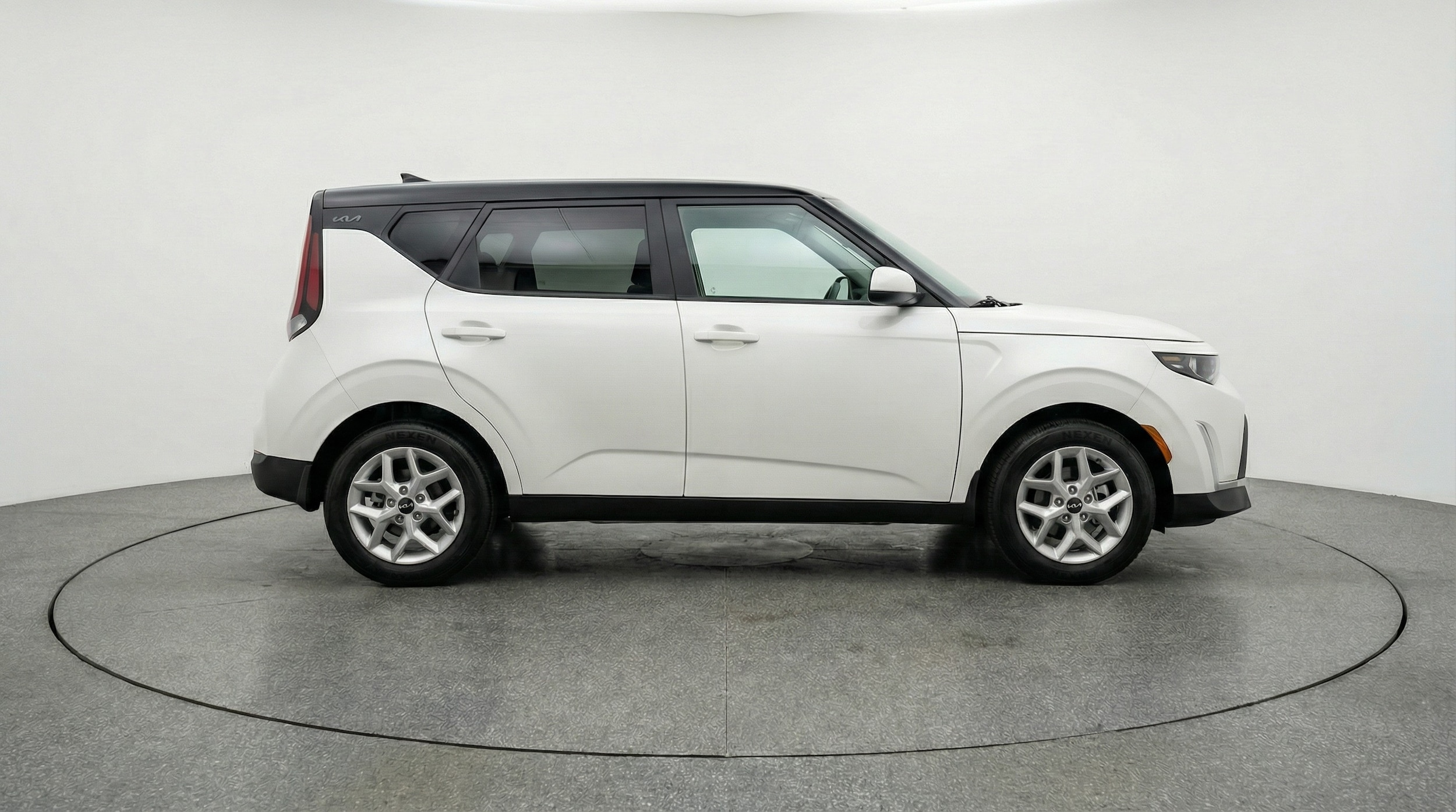 Thumbnail: 2025 Kia Soul - 8