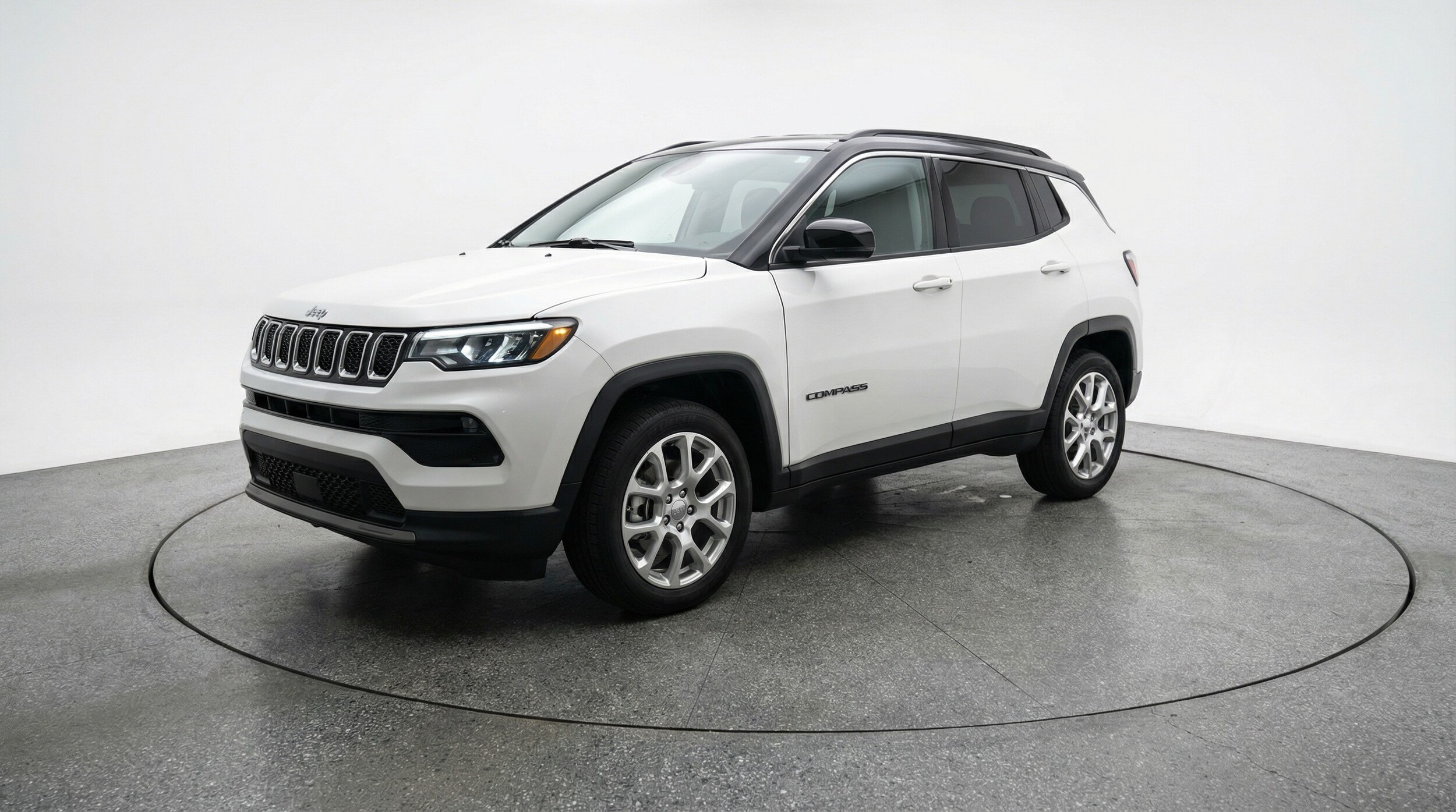 Thumbnail: 2025 Jeep Compass - 3