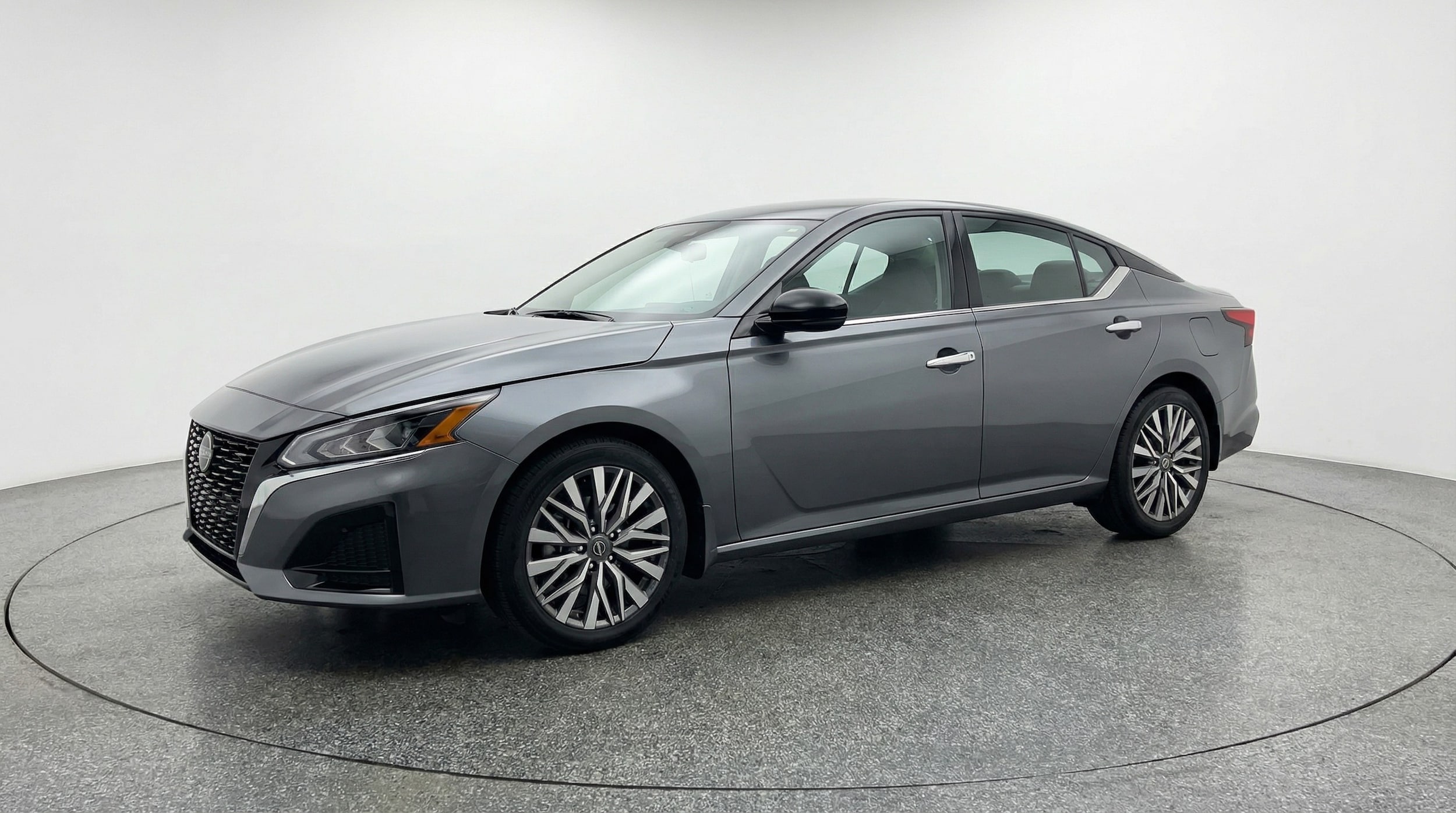 Thumbnail: 2025 Nissan Altima - 3