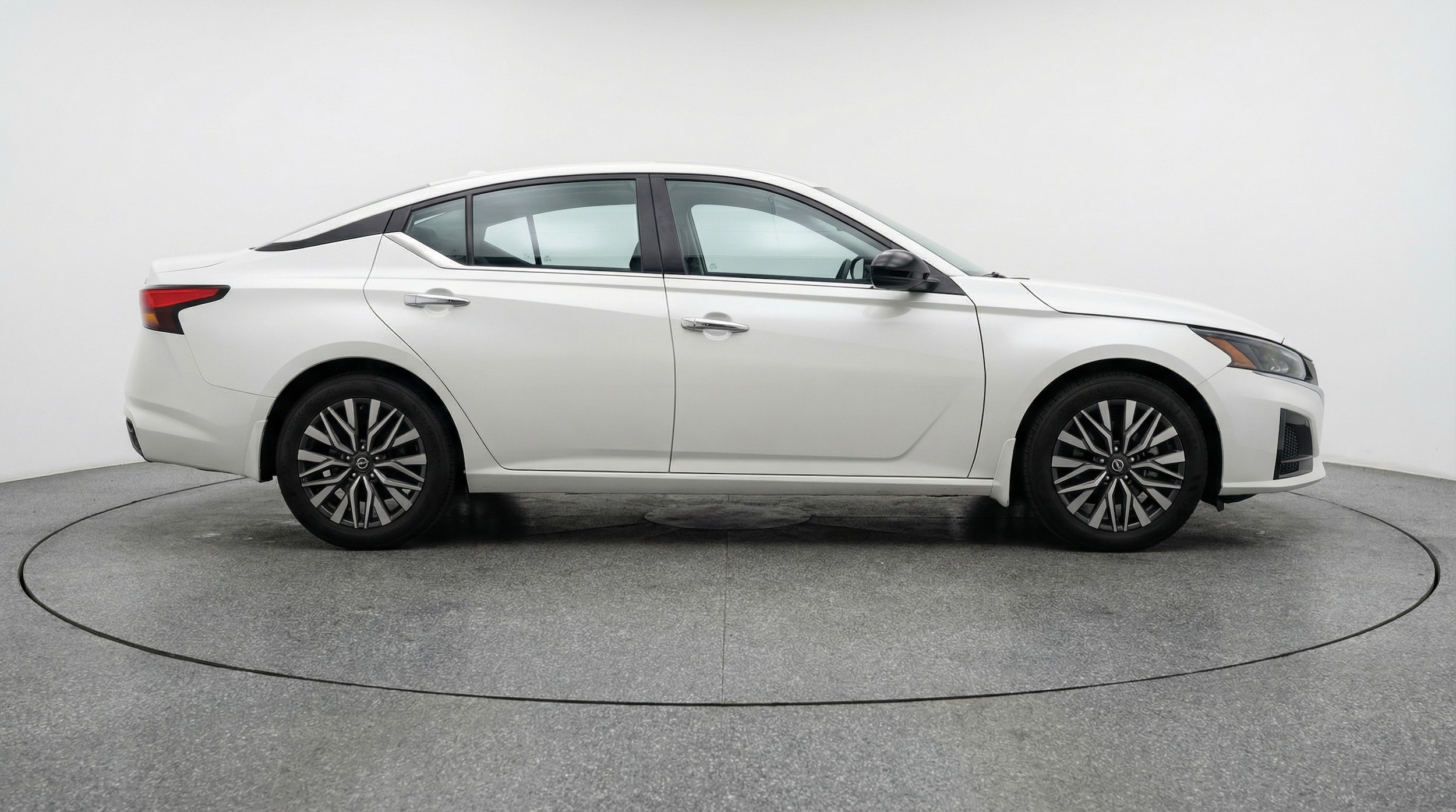 Thumbnail: 2025 Nissan Altima - 8