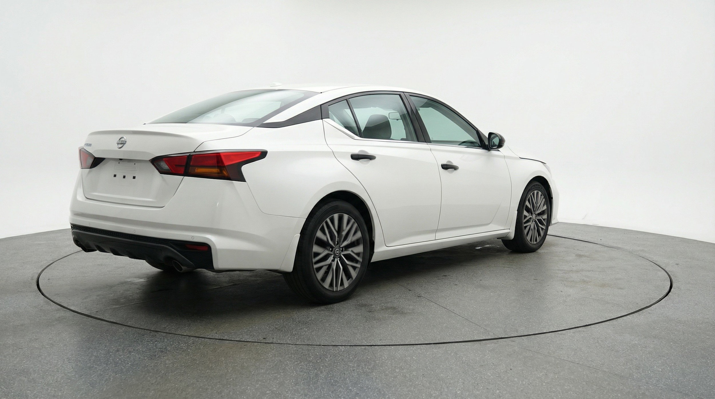 Thumbnail: 2025 Nissan Altima - 9
