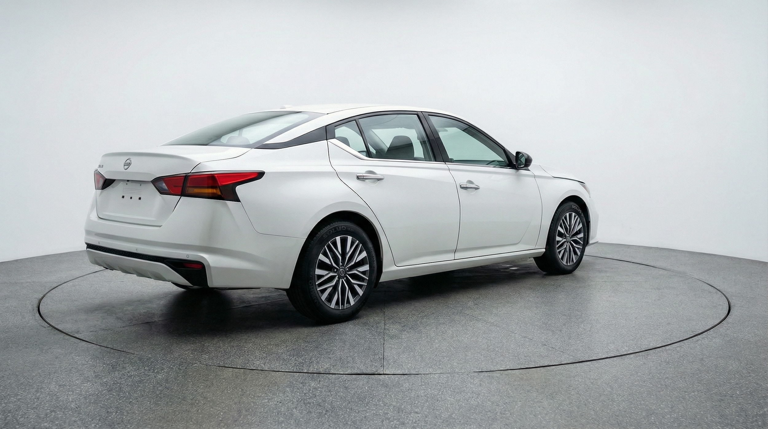 Thumbnail: 2025 Nissan Altima - 7