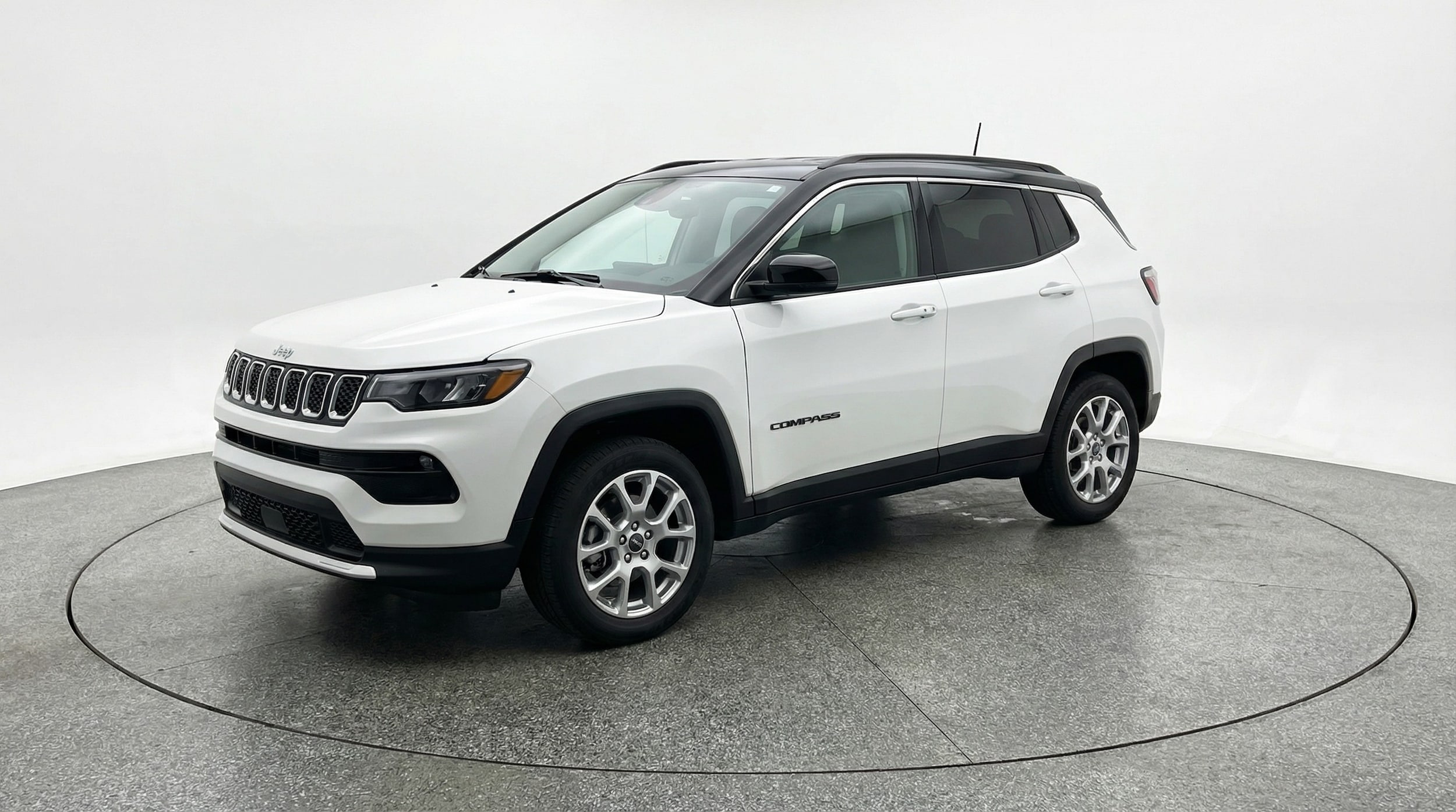Thumbnail: 2025 Jeep Compass - 3
