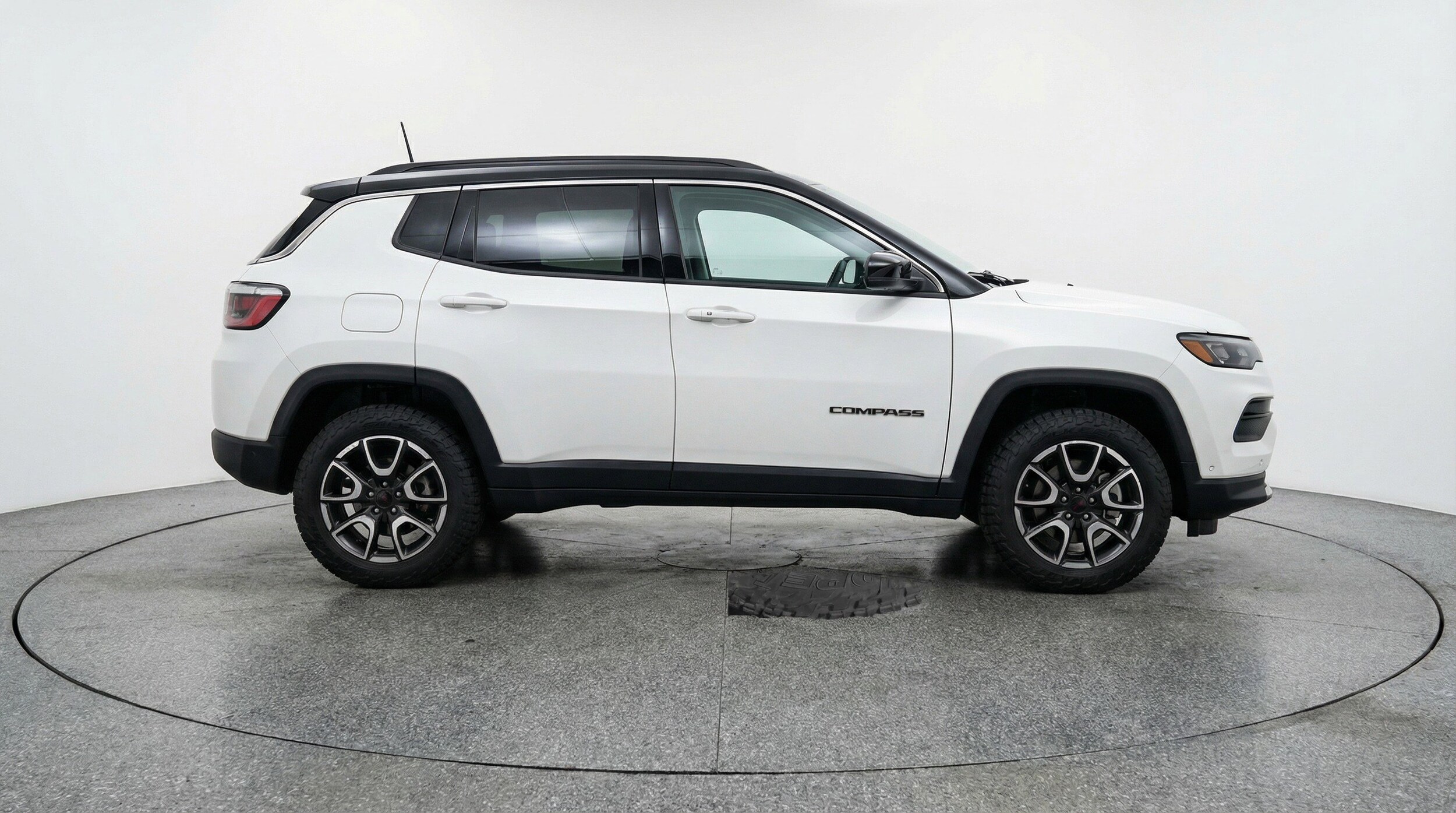 Thumbnail: 2025 Jeep Compass - 11