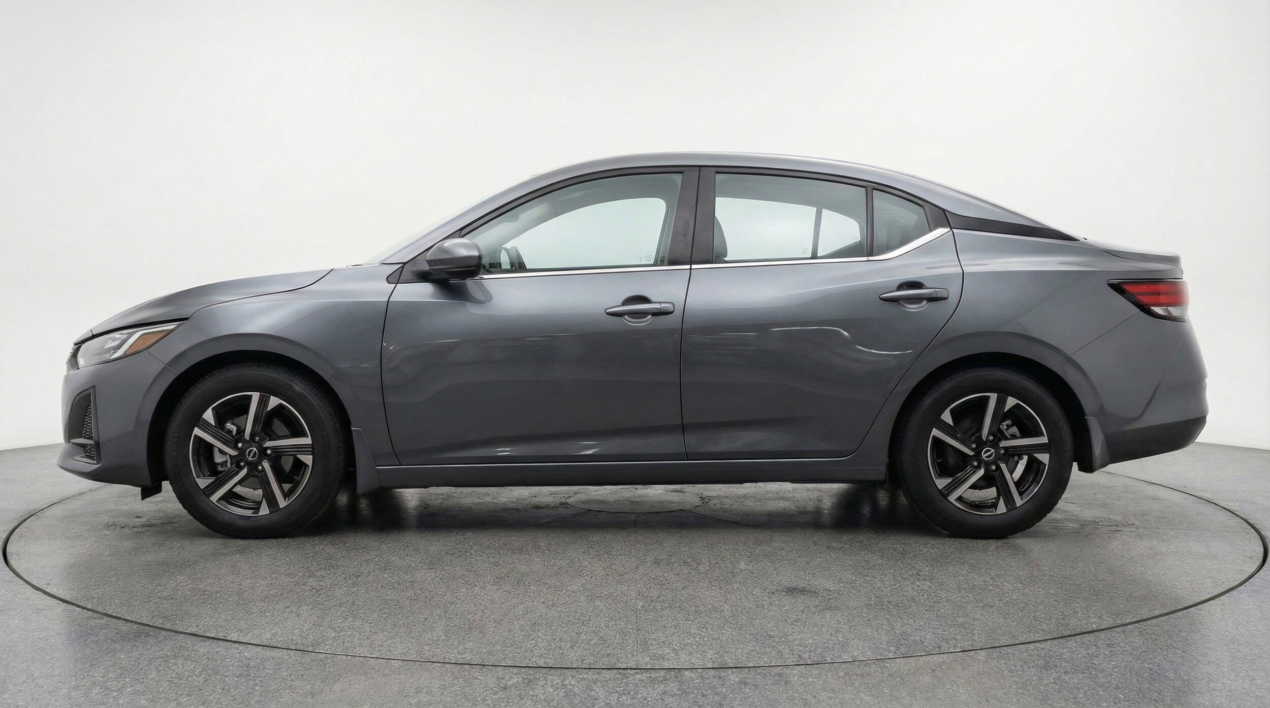 Thumbnail: 2025 Nissan Sentra - 5