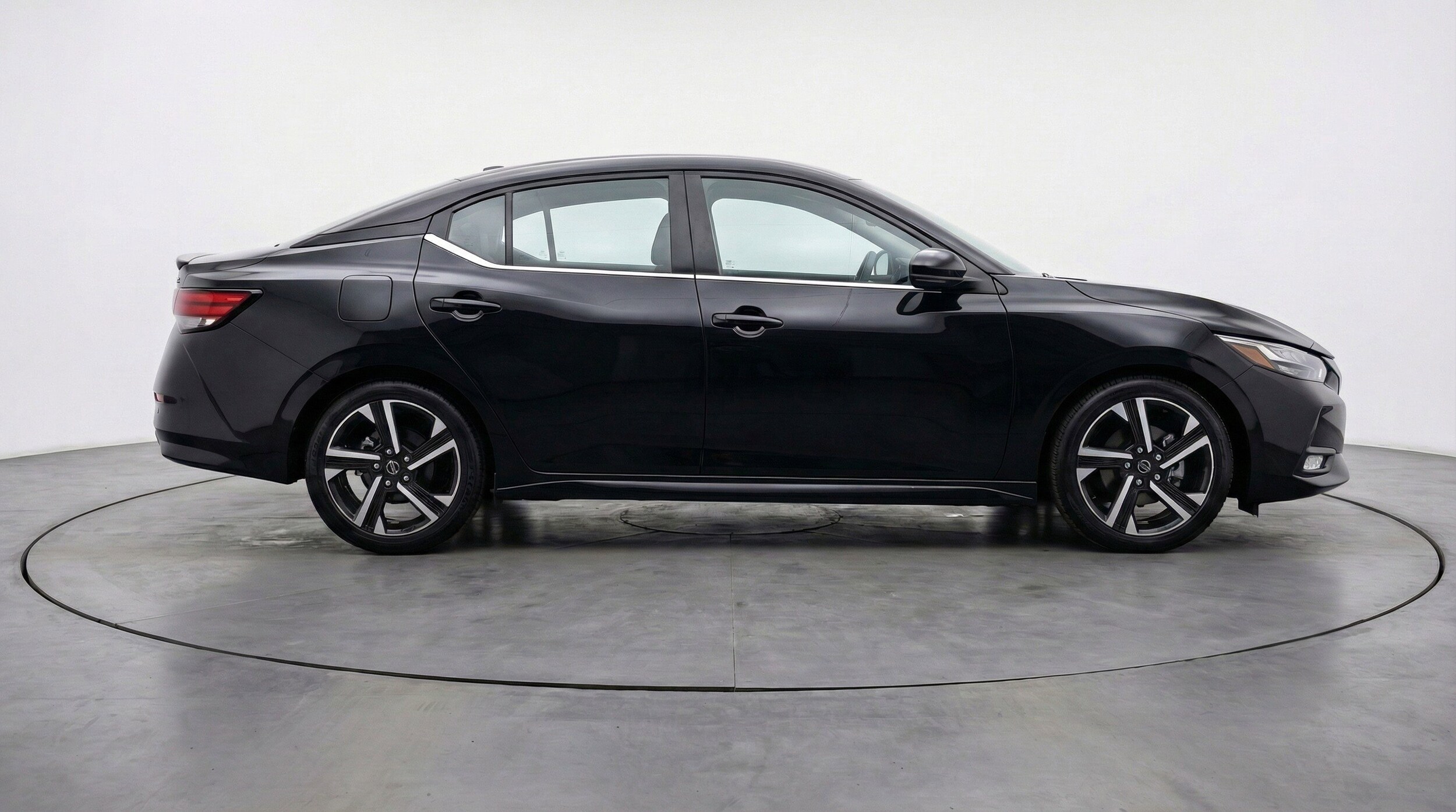 Thumbnail: 2025 Nissan Sentra - 11