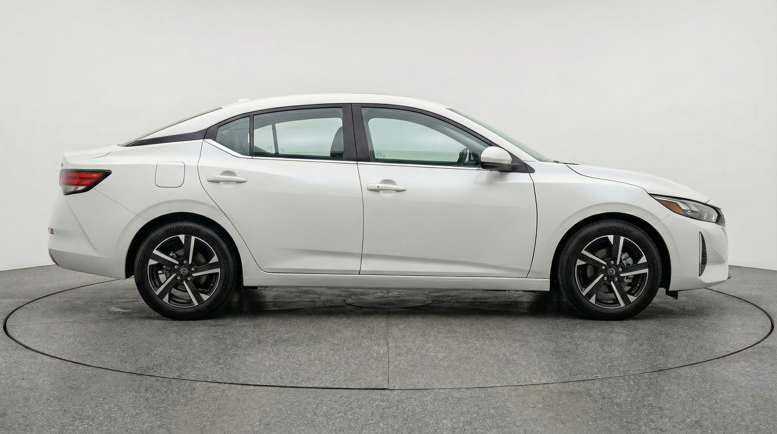 Thumbnail: 2025 Nissan Sentra - 8