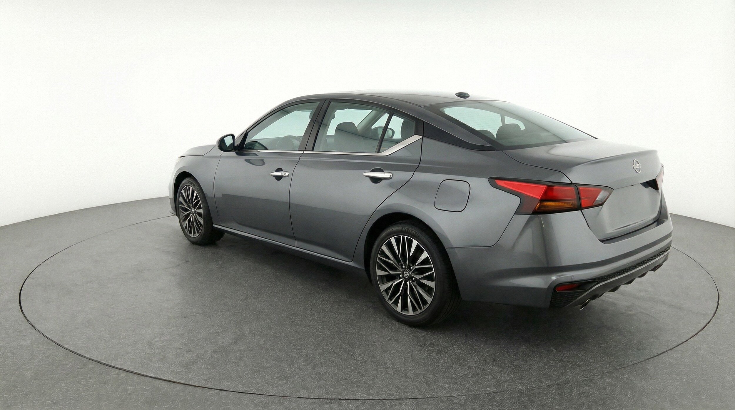 Thumbnail: 2025 Nissan Altima - 6