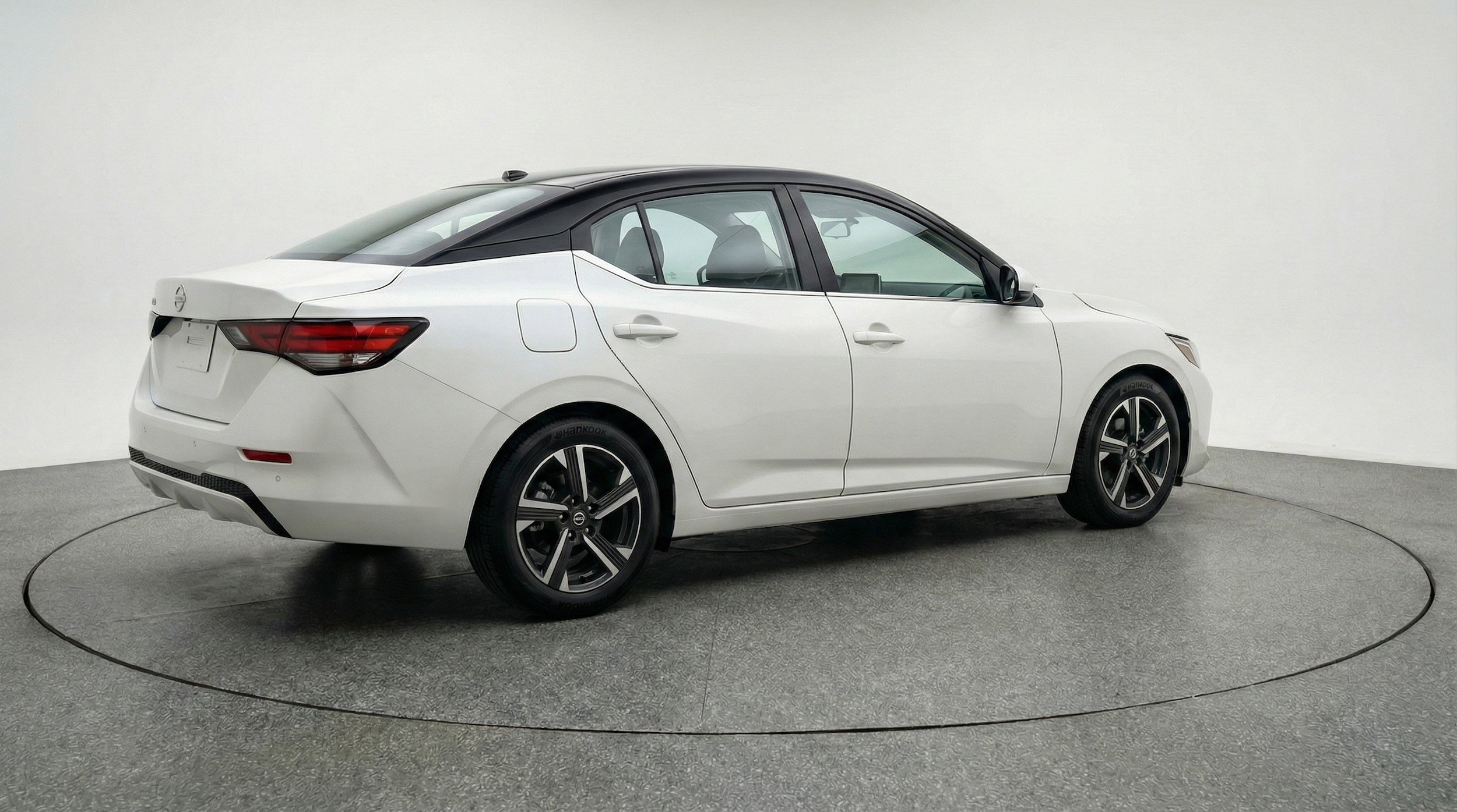 Thumbnail: 2025 Nissan Sentra - 9