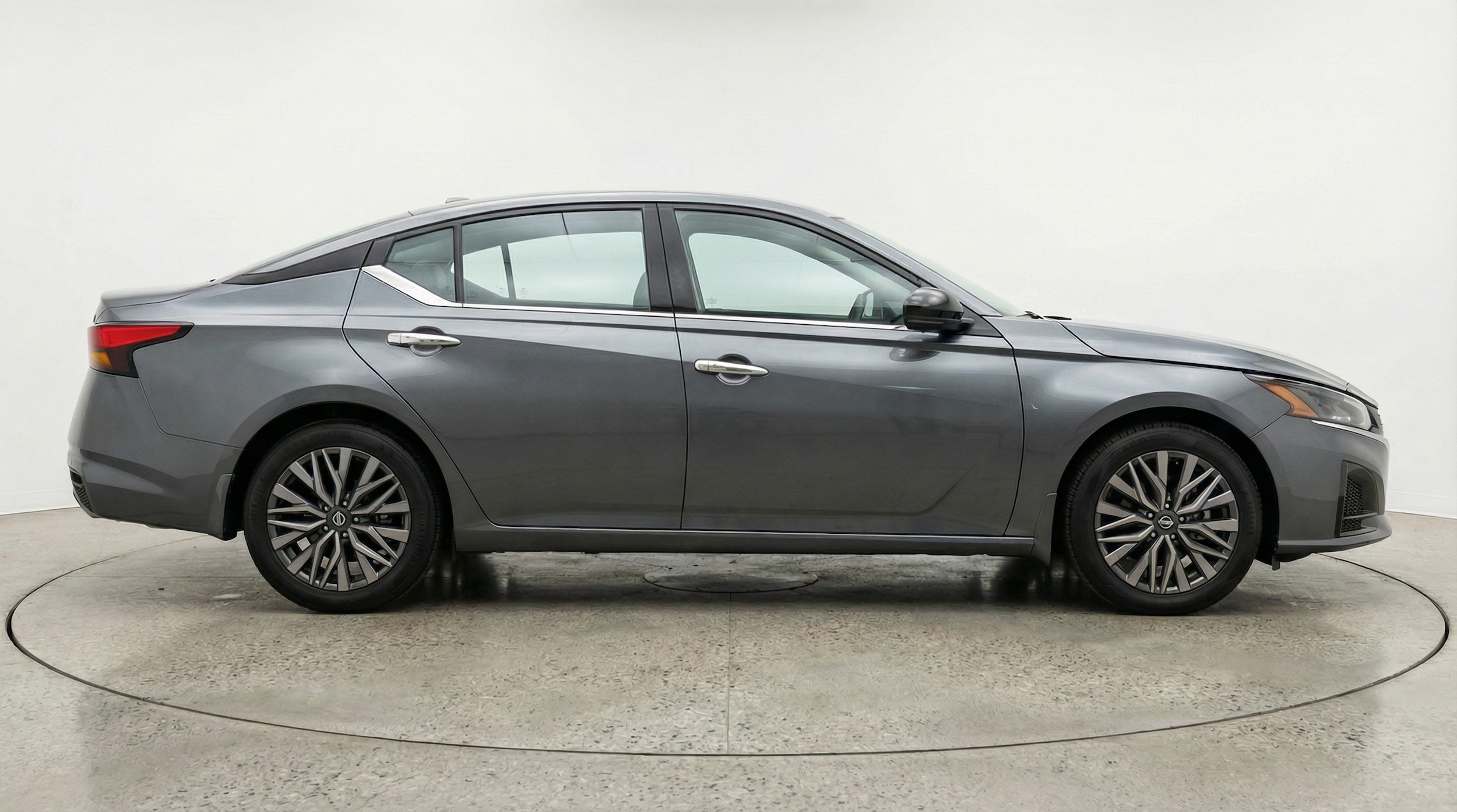 Thumbnail: 2025 Nissan Altima - 8