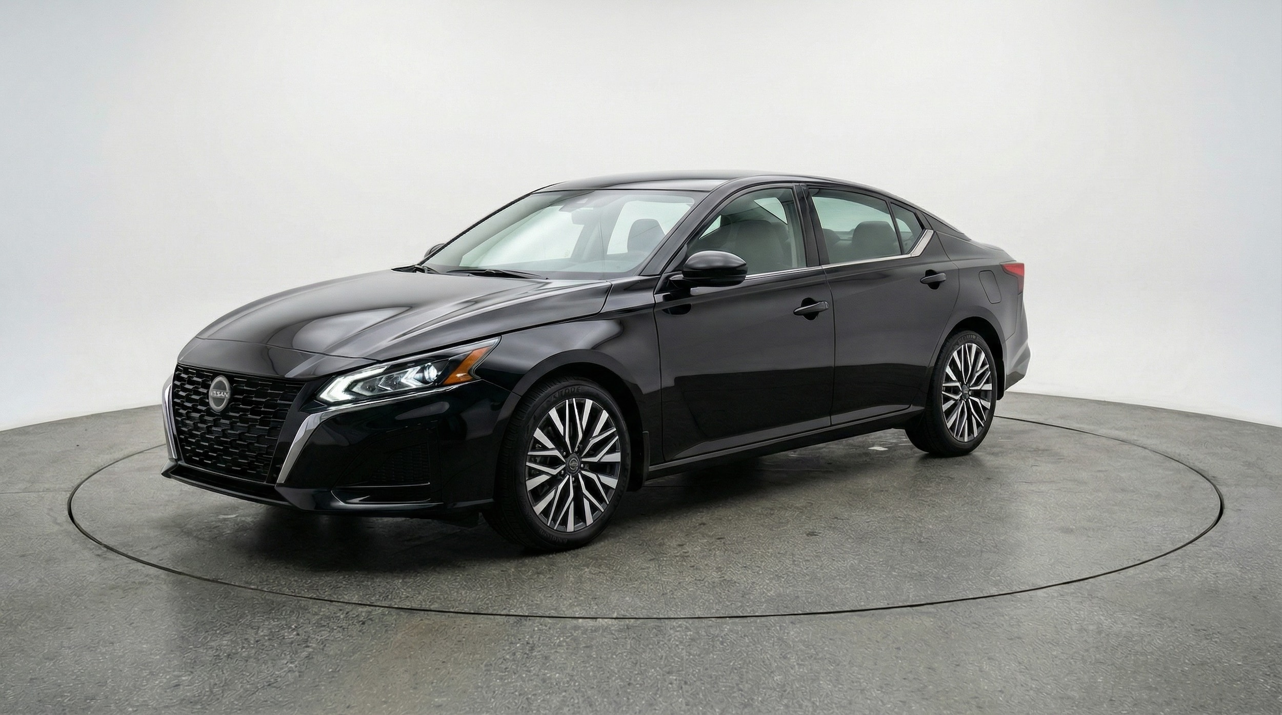 Thumbnail: 2025 Nissan Altima - 3