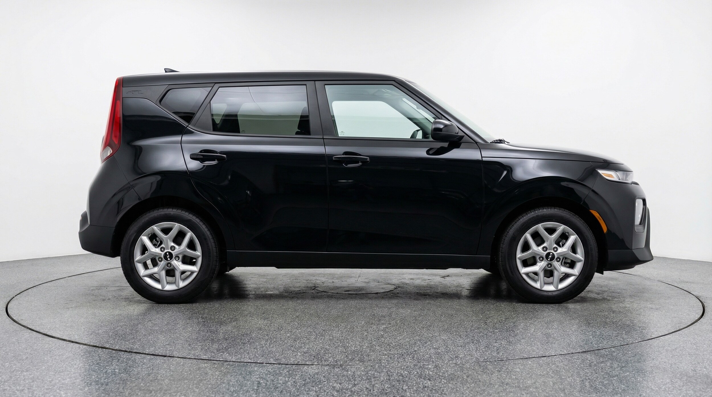 Thumbnail: 2025 Kia Soul - 8