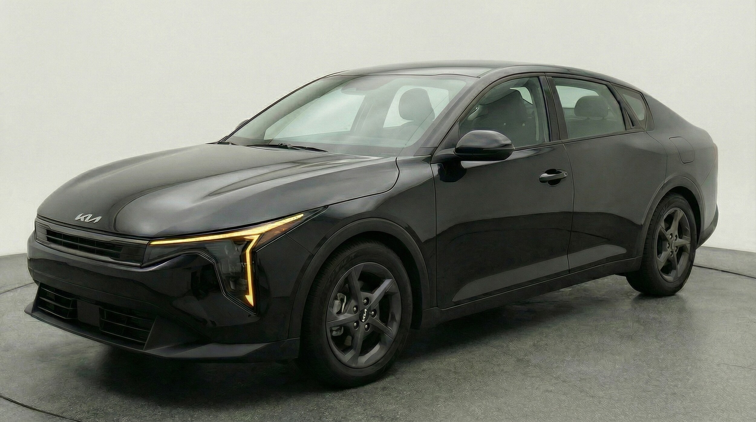 Thumbnail: 2025 Kia K4 - 3