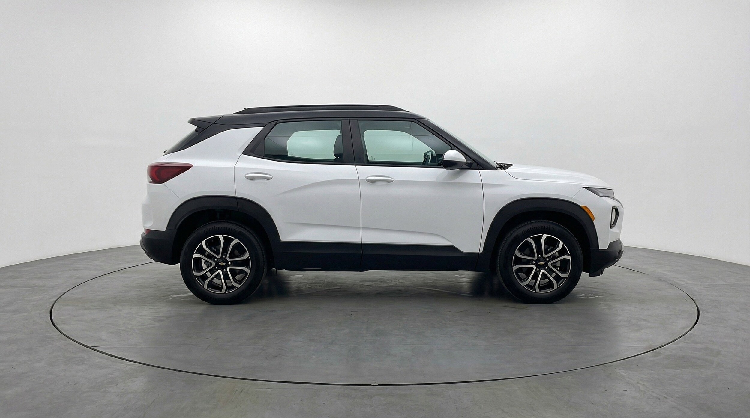 Thumbnail: 2025 Chevrolet TrailBlazer - 11