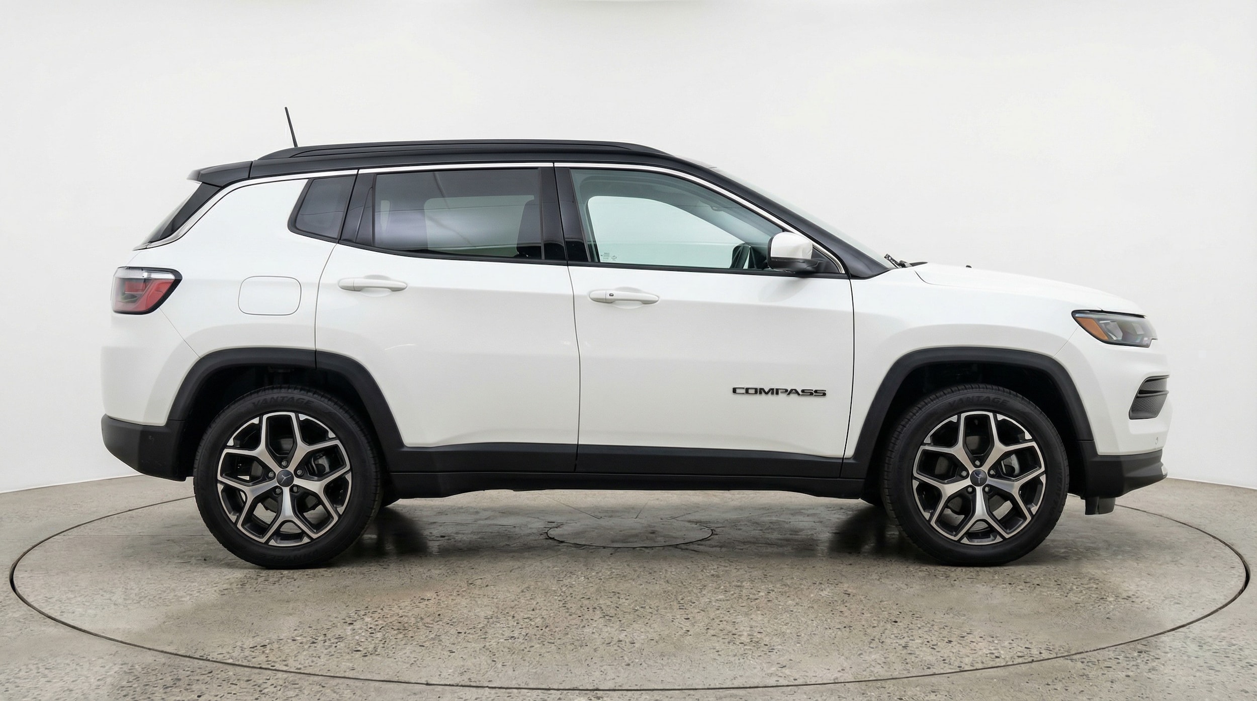 Thumbnail: 2025 Jeep Compass - 8