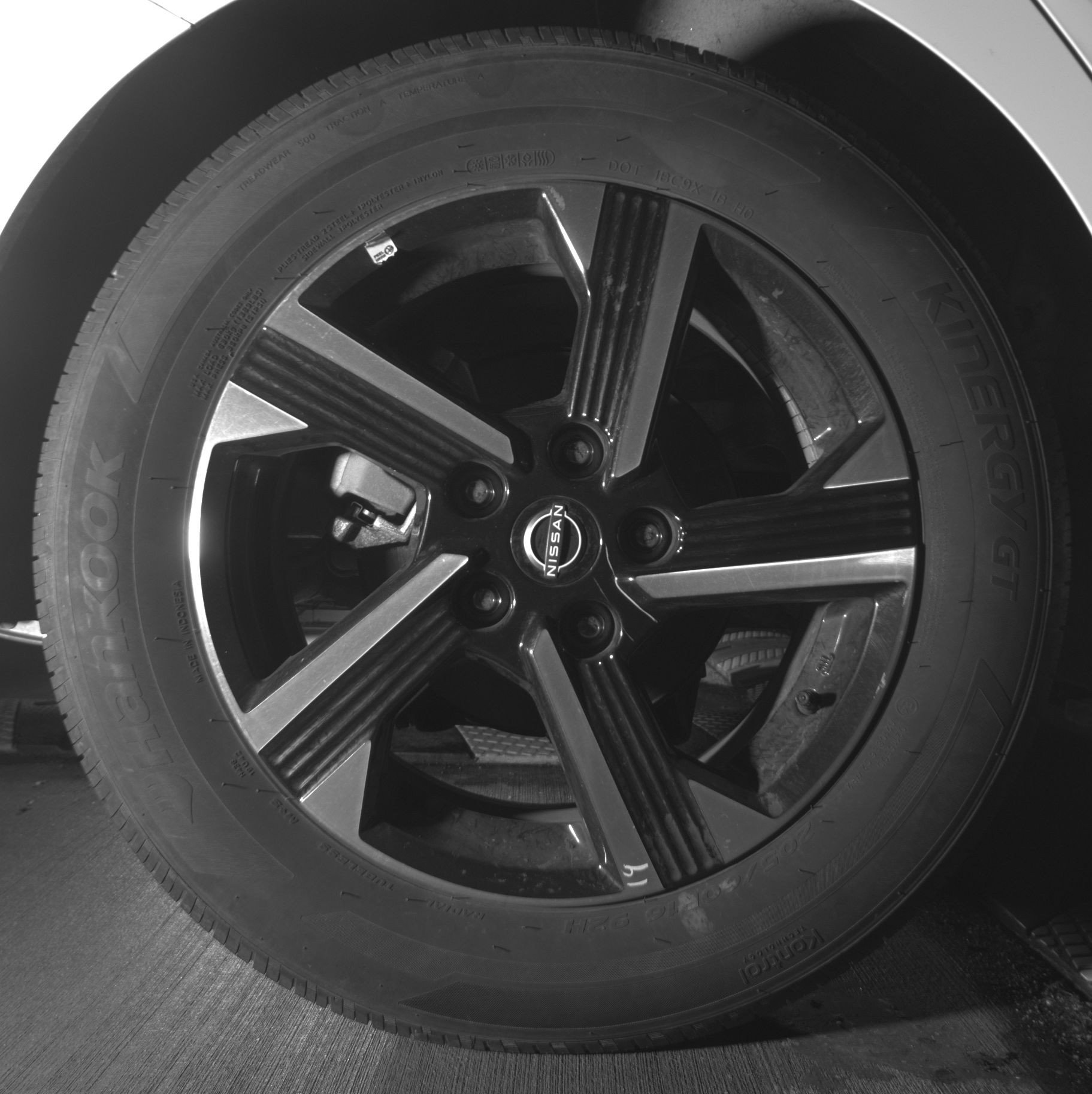 Thumbnail: 2025 Nissan Sentra - 15