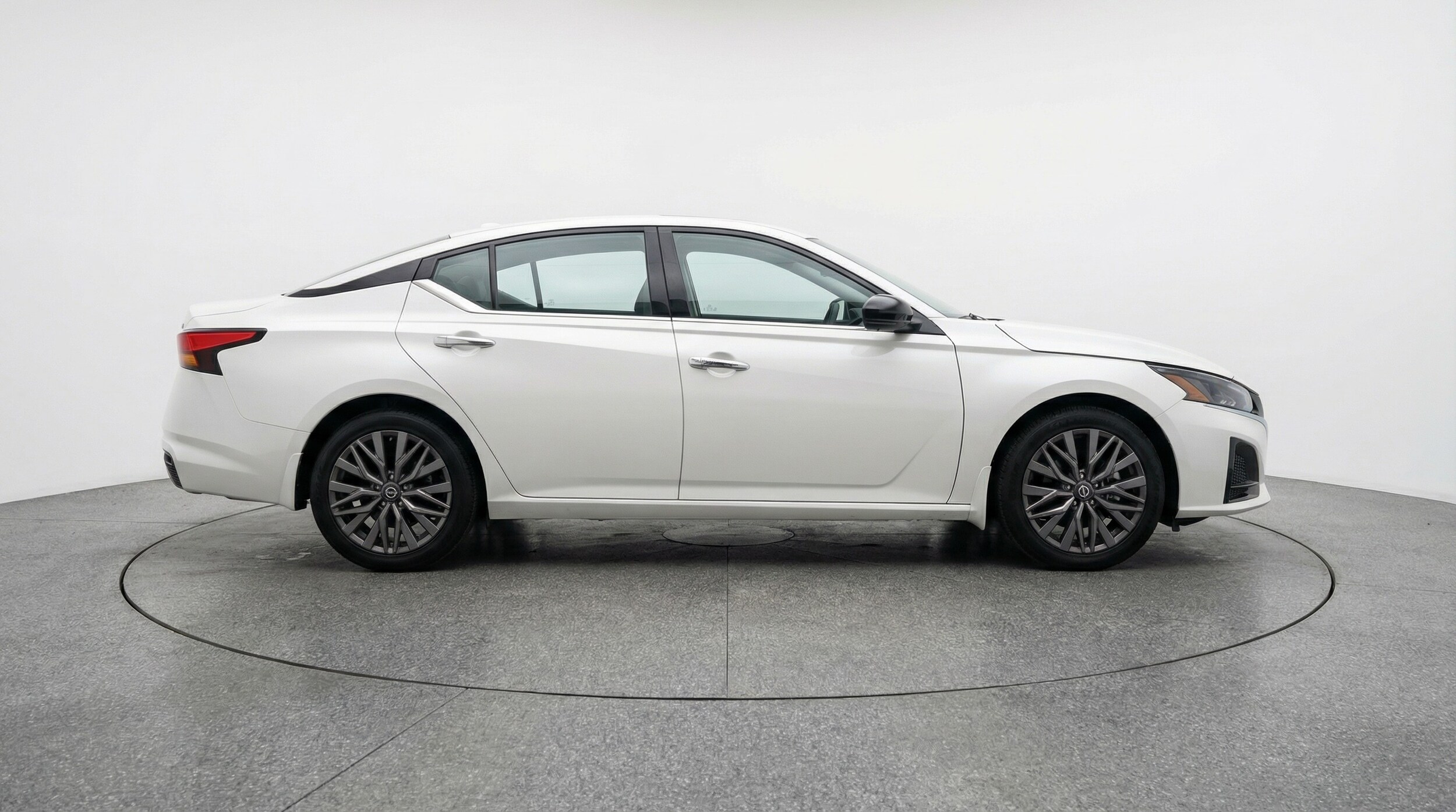 Thumbnail: 2025 Nissan Altima - 8