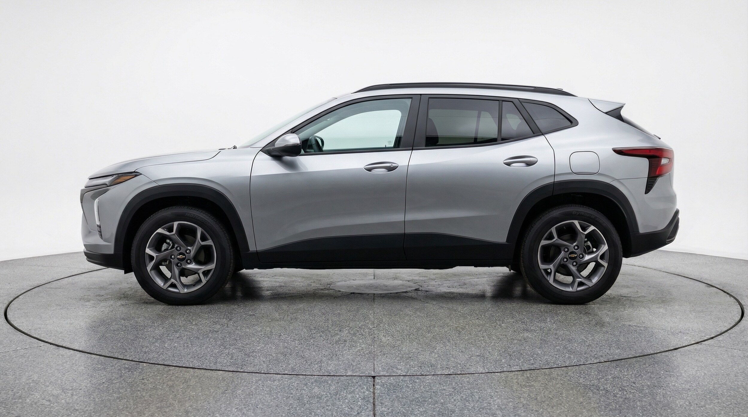 Thumbnail: 2025 Chevrolet Trax - 4