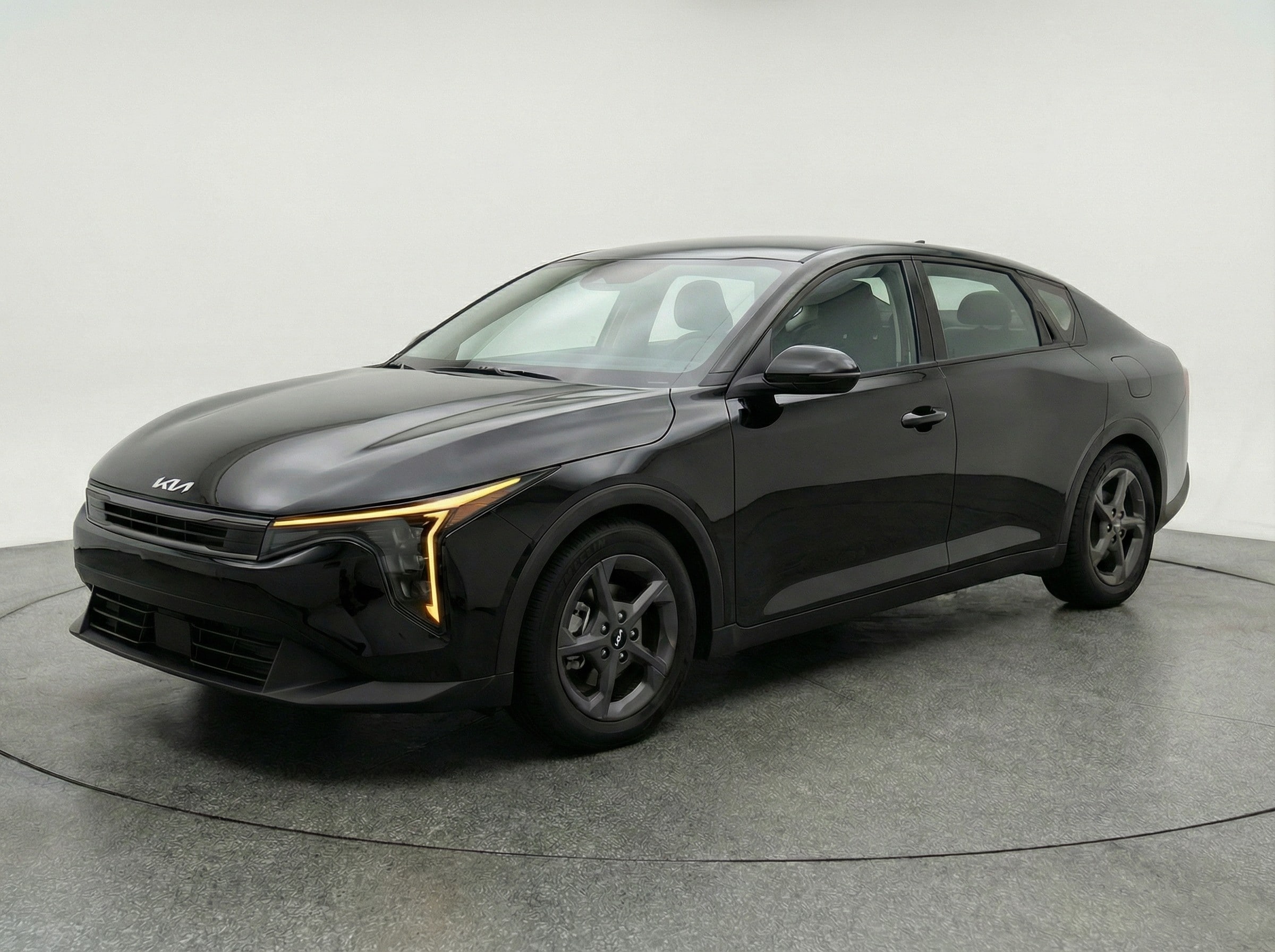 Thumbnail: 2025 Kia K4 - 3