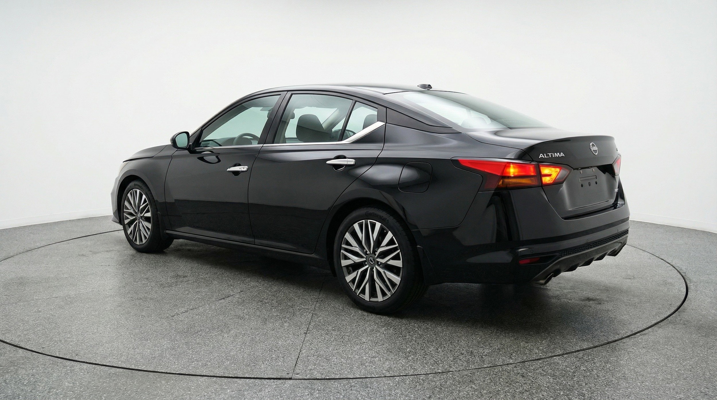 Thumbnail: 2025 Nissan Altima - 6