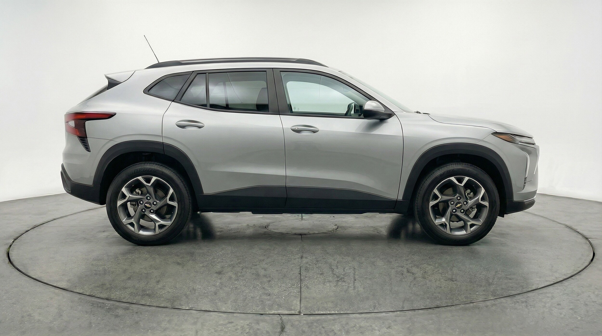 Thumbnail: 2025 Chevrolet Trax - 11