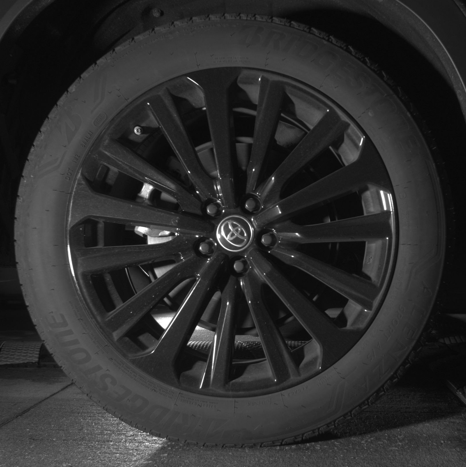 Thumbnail: 2025 Toyota Highlander - 15