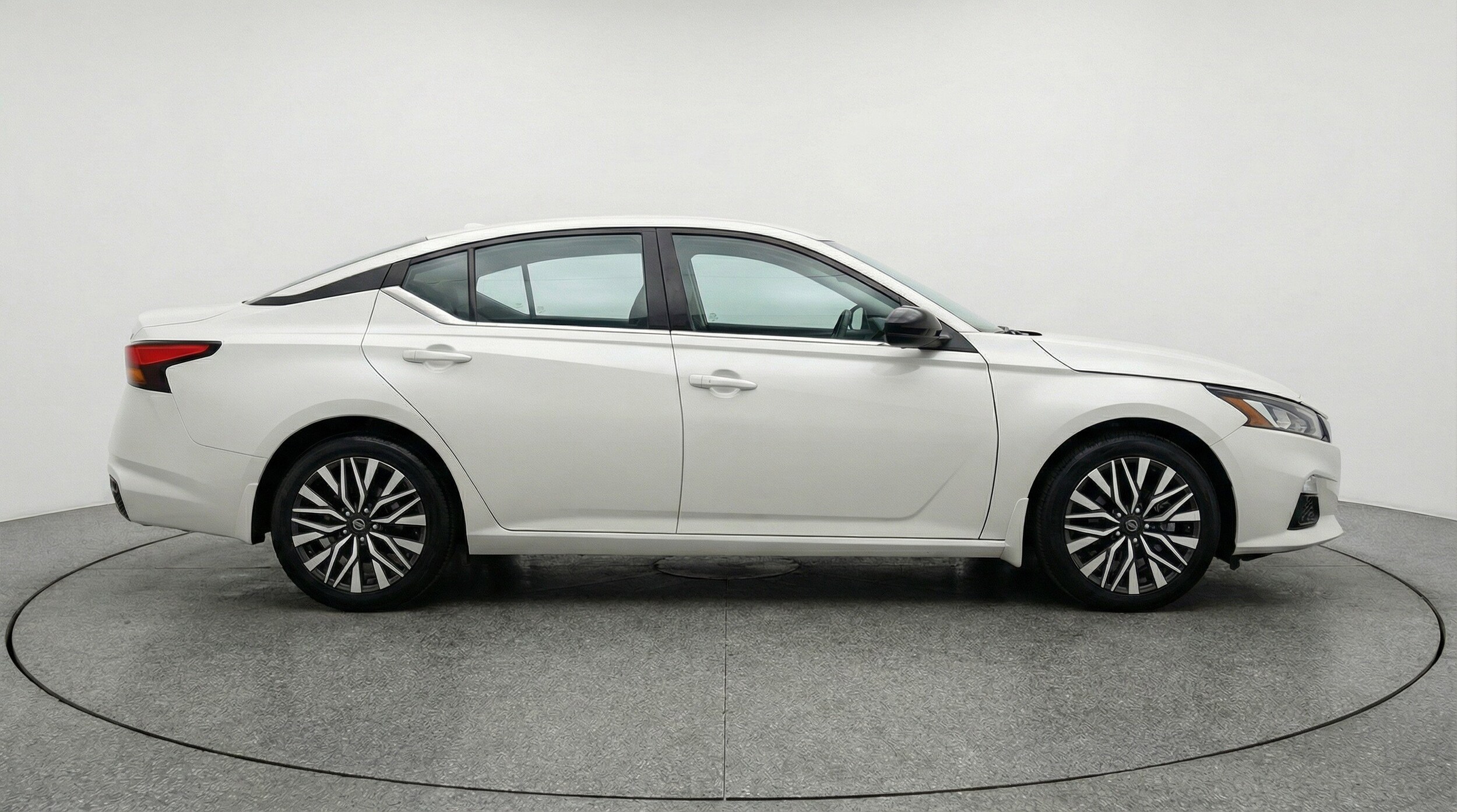 Thumbnail: 2025 Nissan Altima - 11