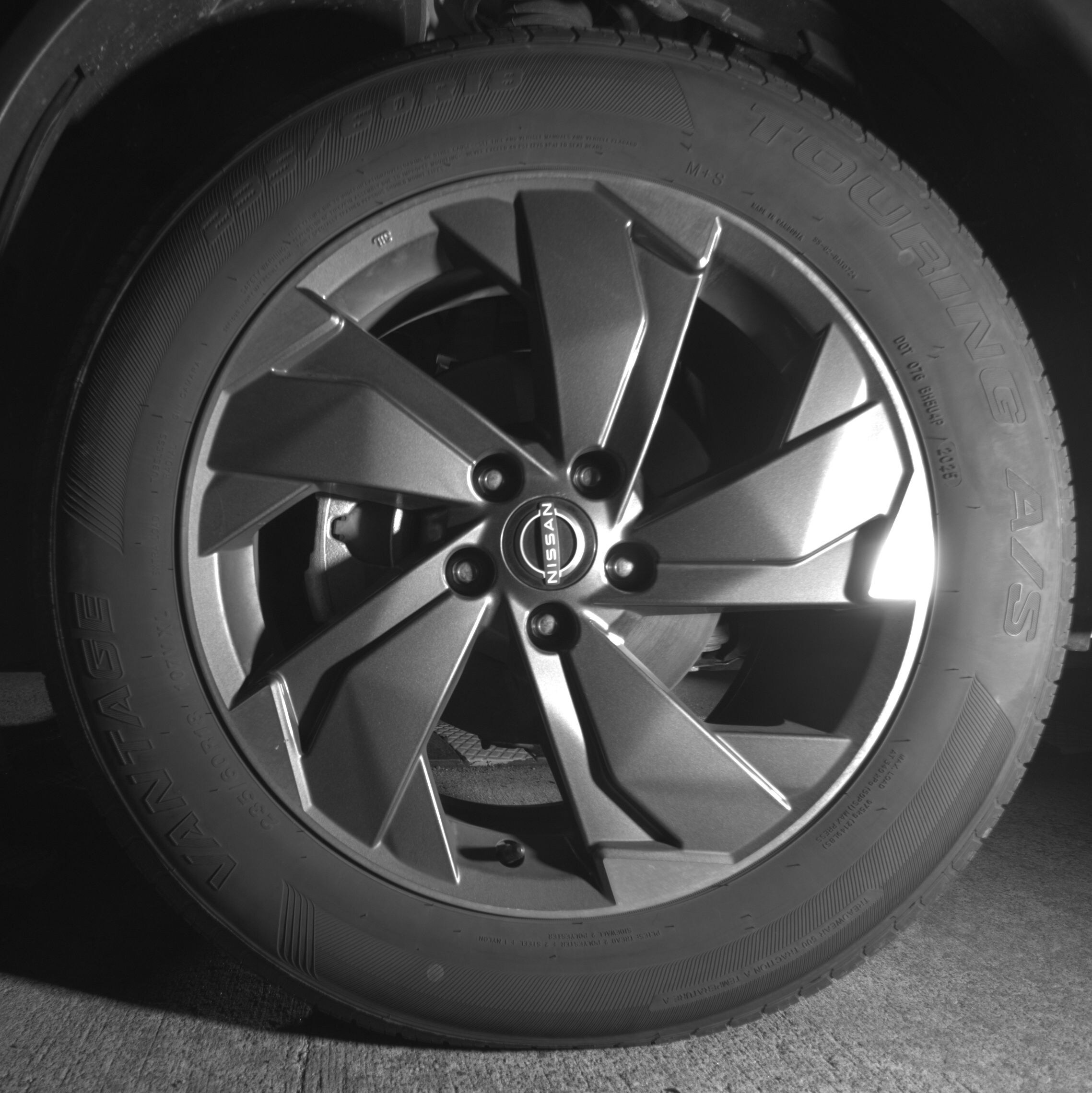 Thumbnail: 2025 Nissan Rogue - 9