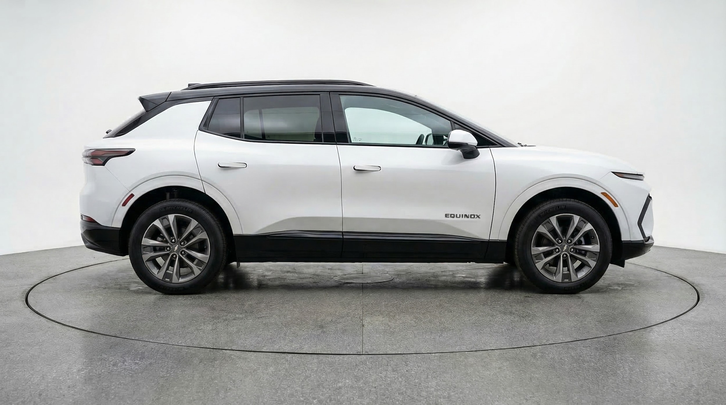 Thumbnail: 2025 Chevrolet Equinox - 8