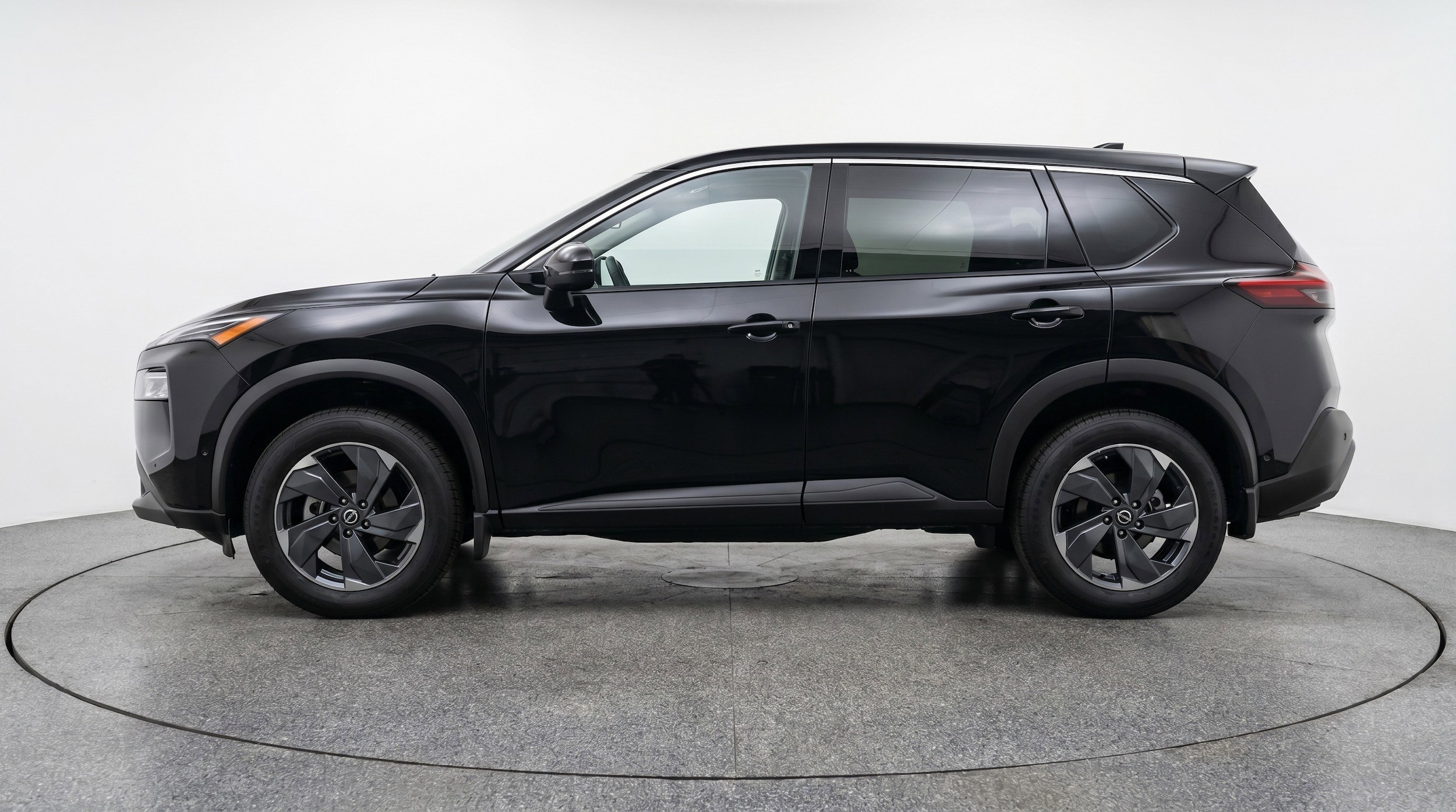 Thumbnail: 2025 Nissan Rogue - 5
