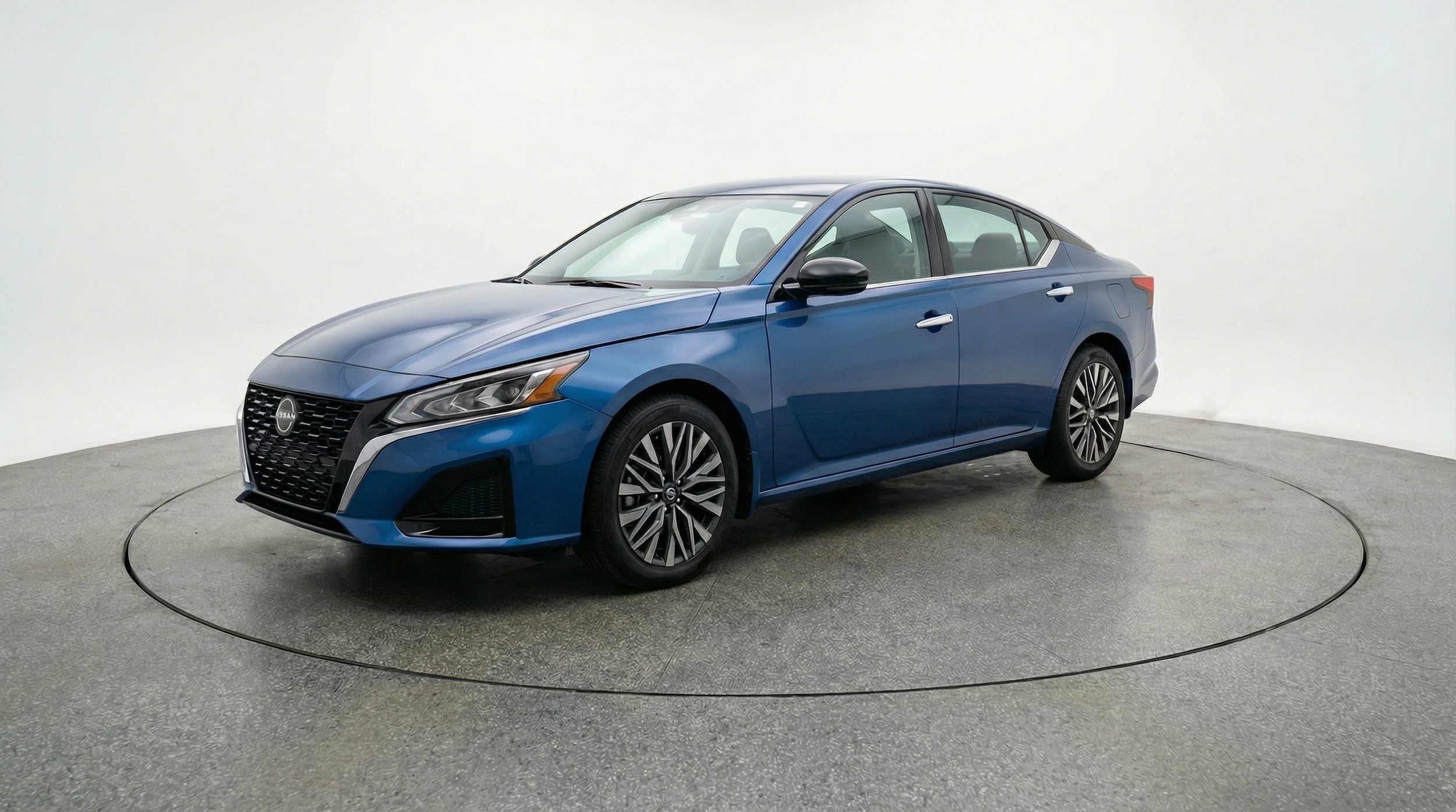 Thumbnail: 2025 Nissan Altima - 3