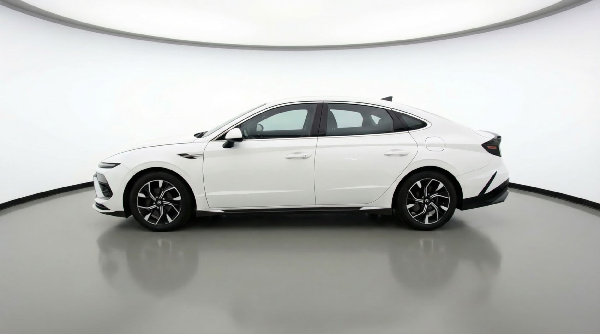 Thumbnail: 2025 Hyundai Sonata - 4