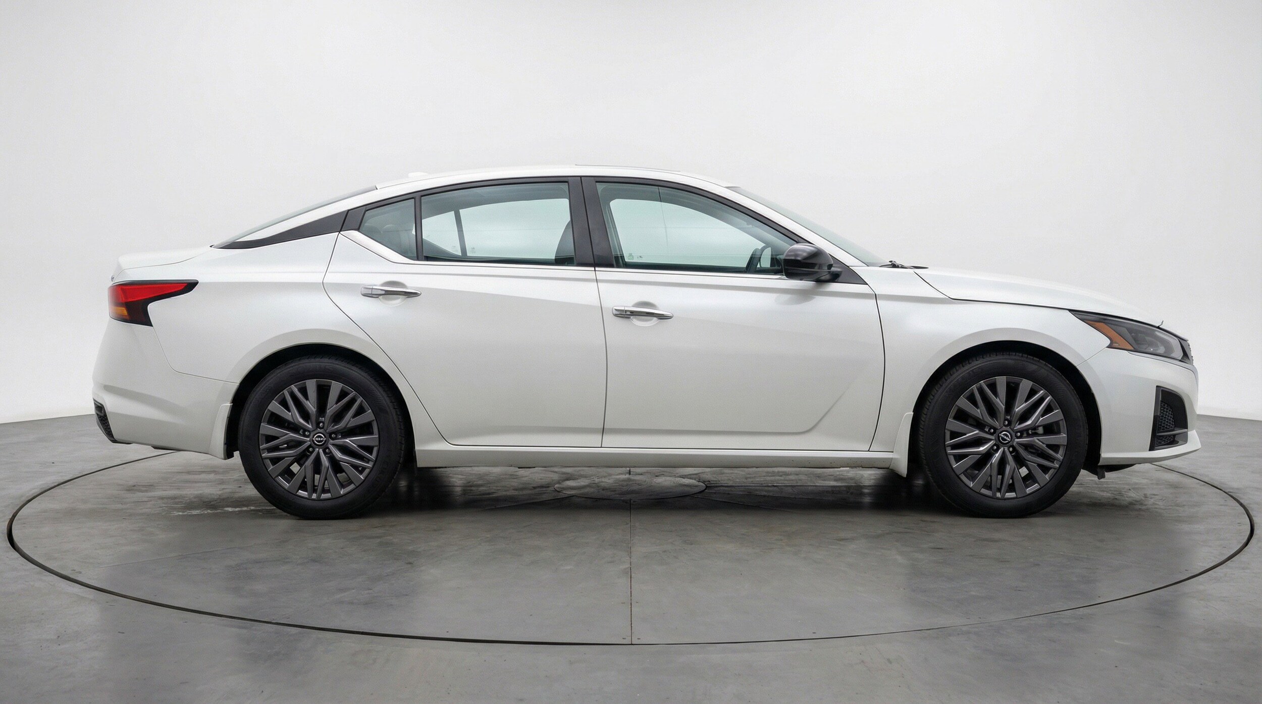 Thumbnail: 2025 Nissan Altima - 11