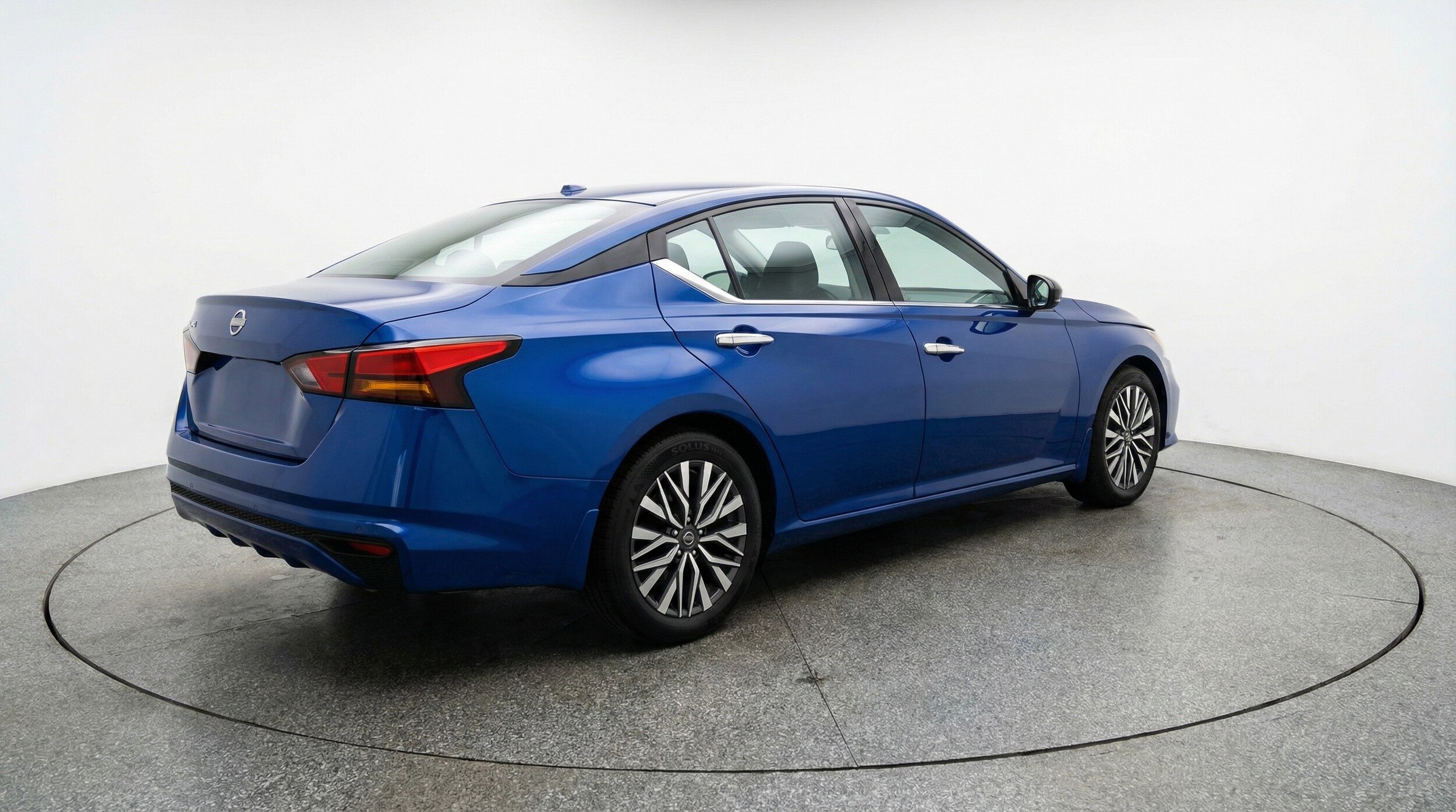 Thumbnail: 2025 Nissan Altima - 9