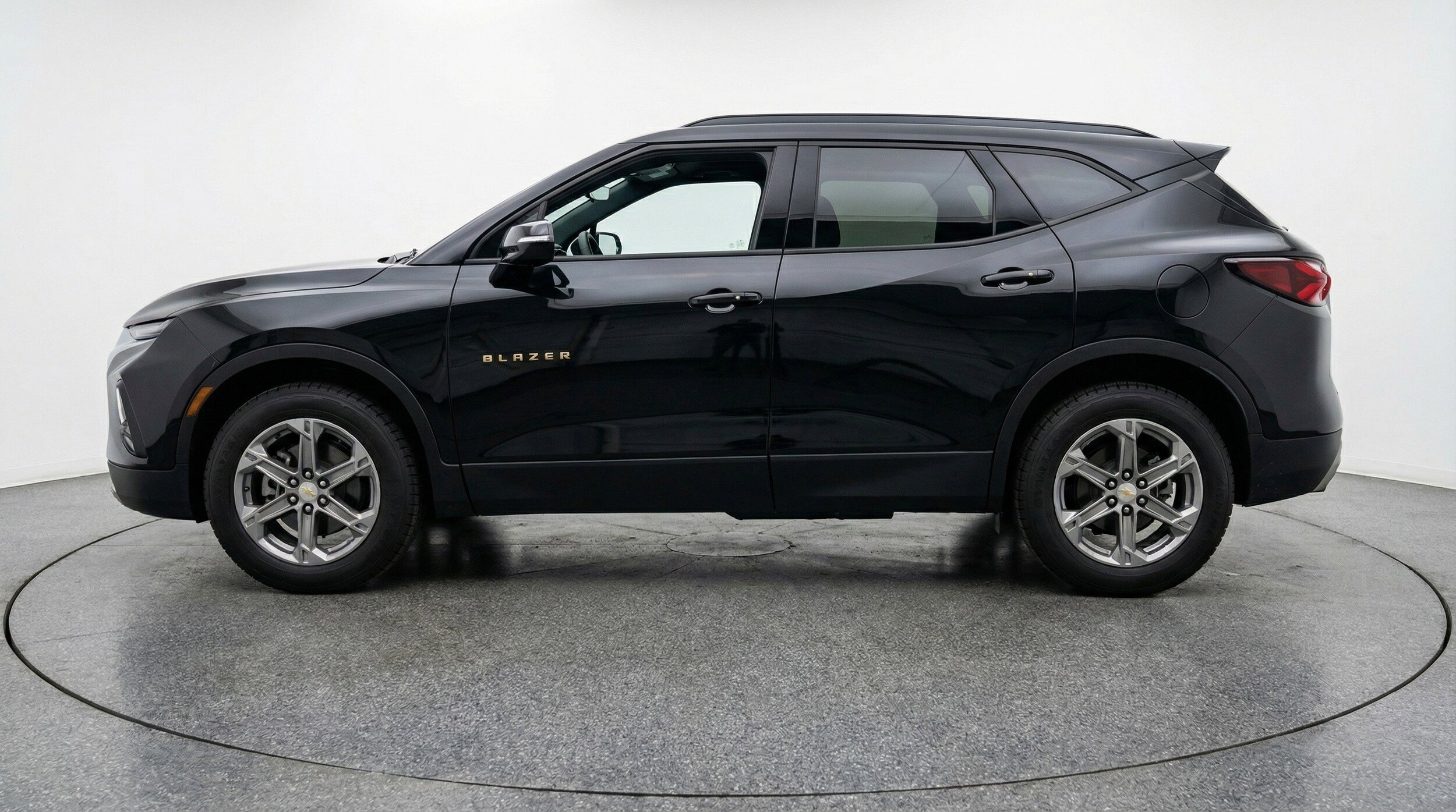 Thumbnail: 2025 Chevrolet Blazer - 5