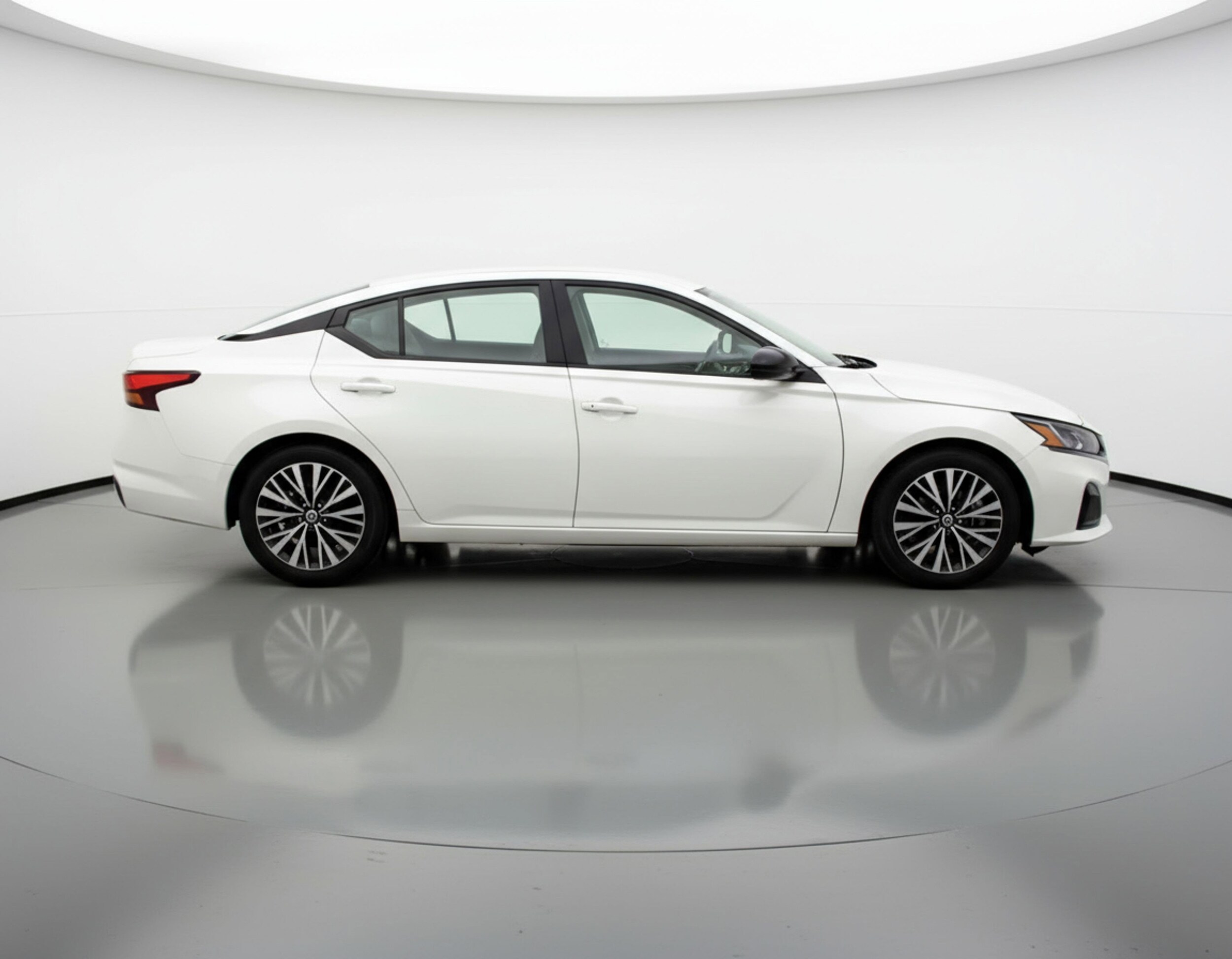 Thumbnail: 2025 Nissan Altima - 11