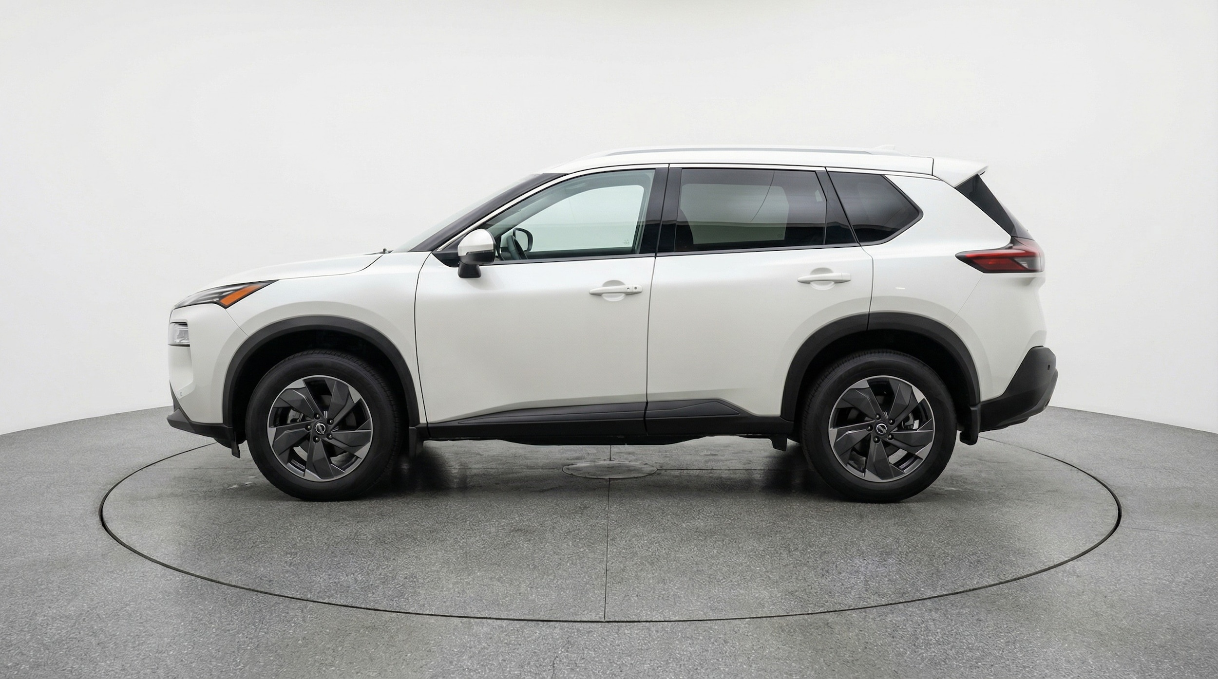 Thumbnail: 2025 Nissan Rogue - 4