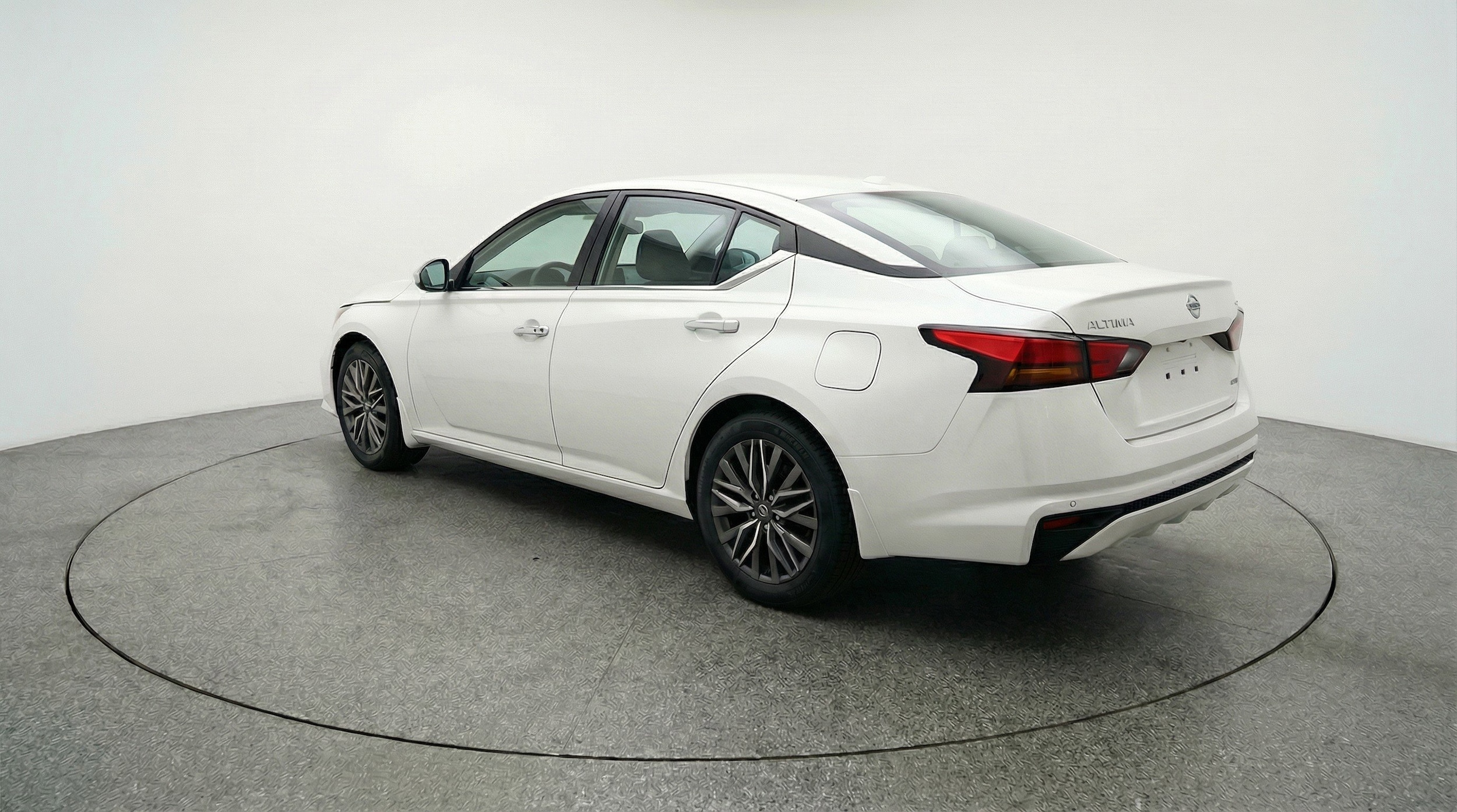 Thumbnail: 2025 Nissan Altima - 6