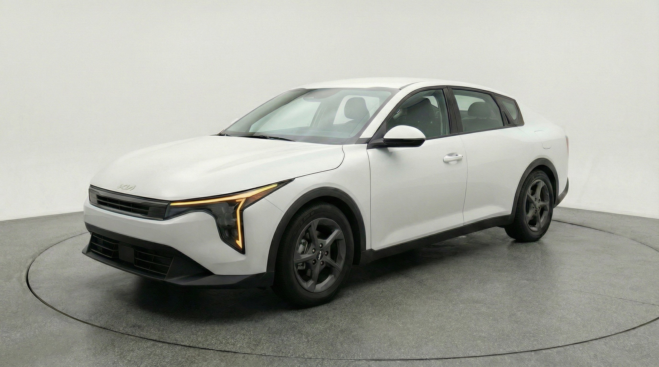 Thumbnail: 2025 Kia K4 - 3