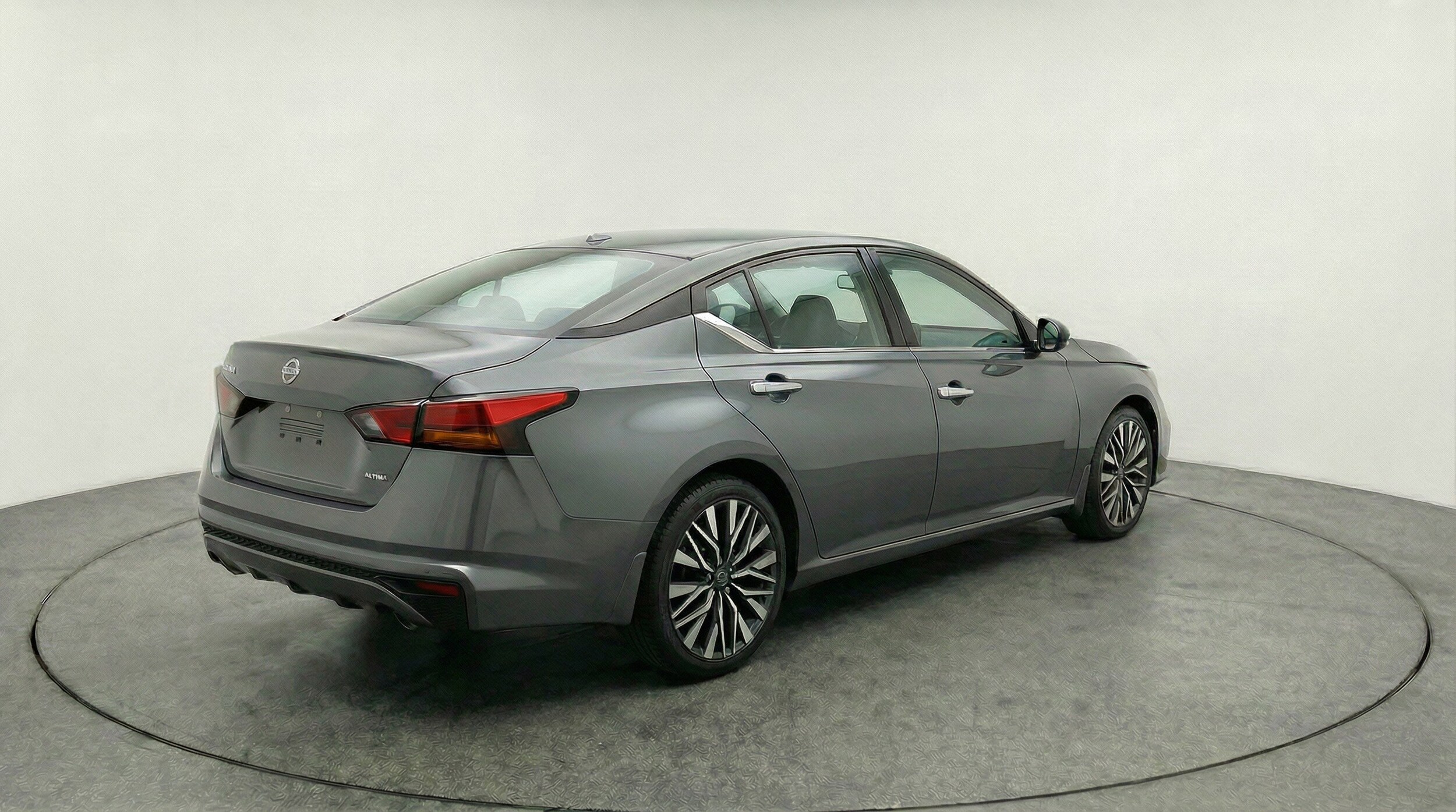 Thumbnail: 2025 Nissan Altima - 9