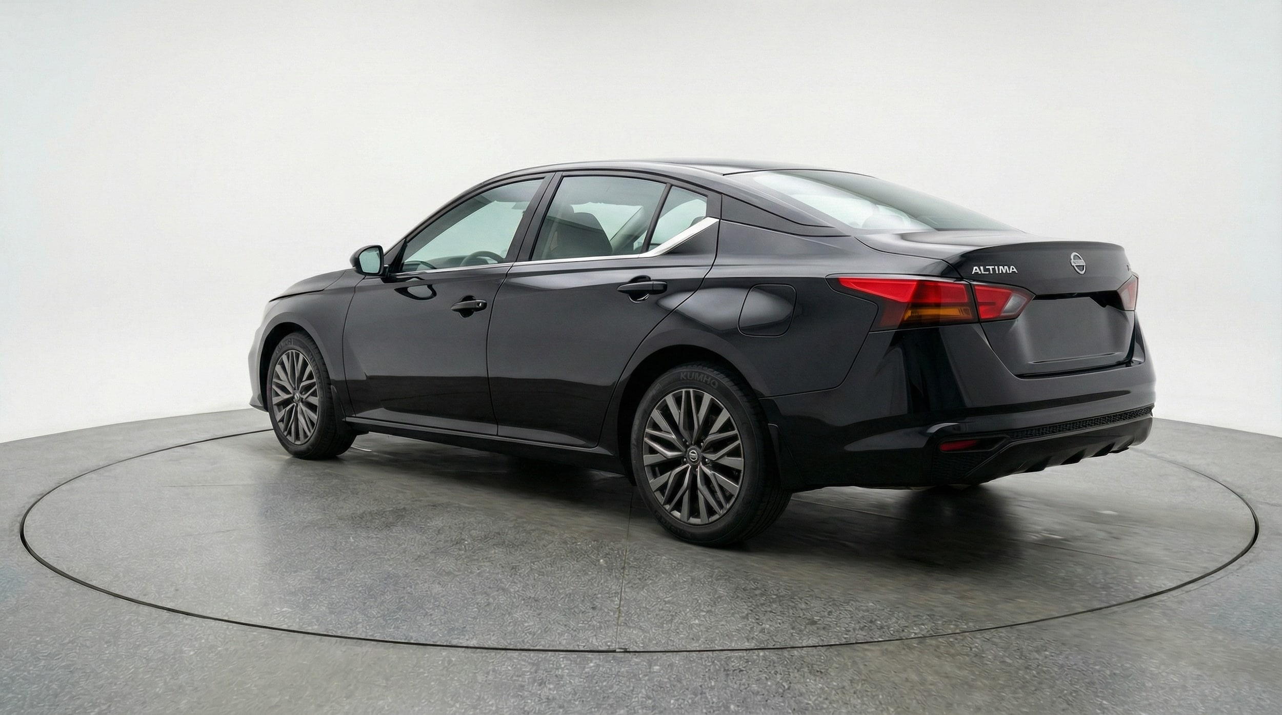 Thumbnail: 2025 Nissan Altima - 5