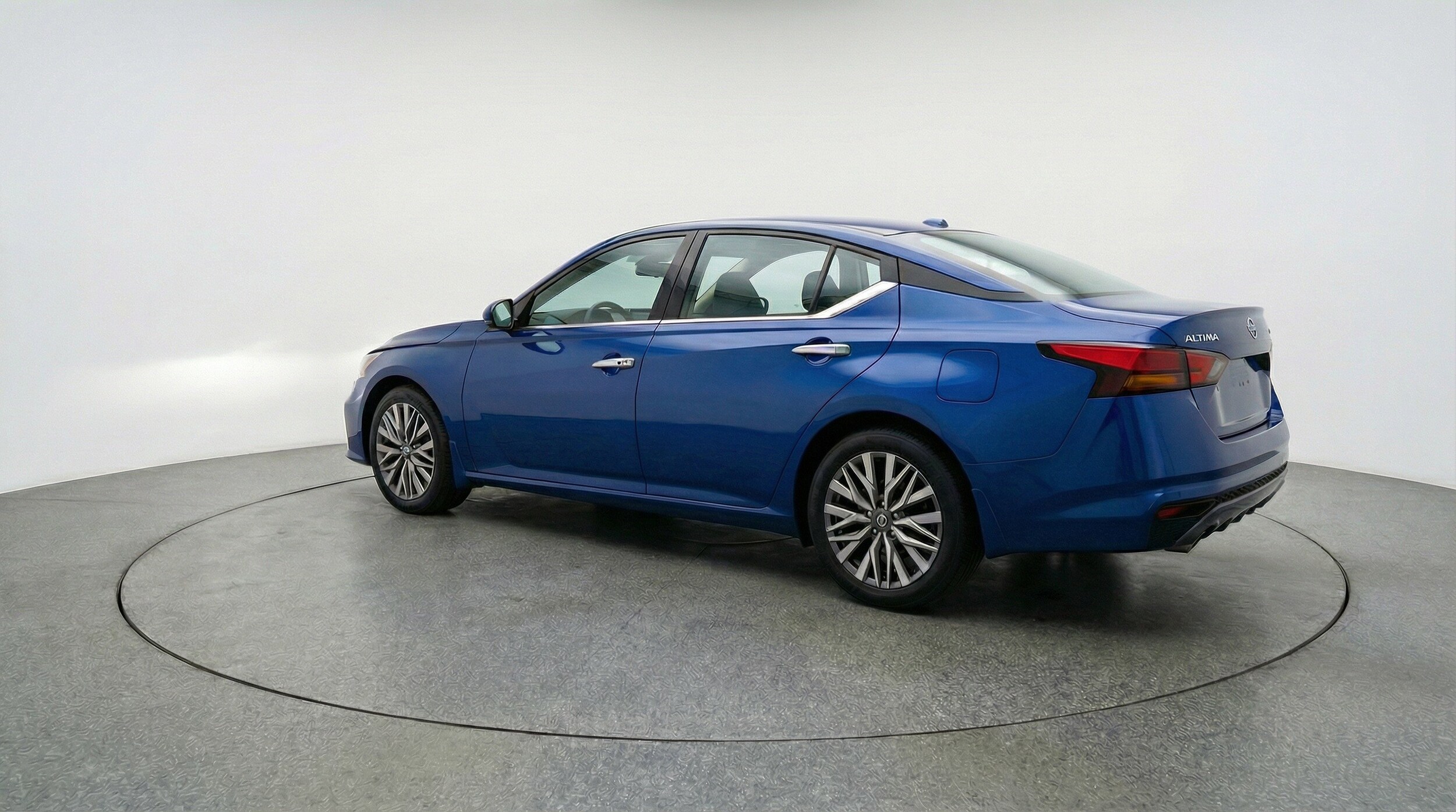 Thumbnail: 2025 Nissan Altima - 6