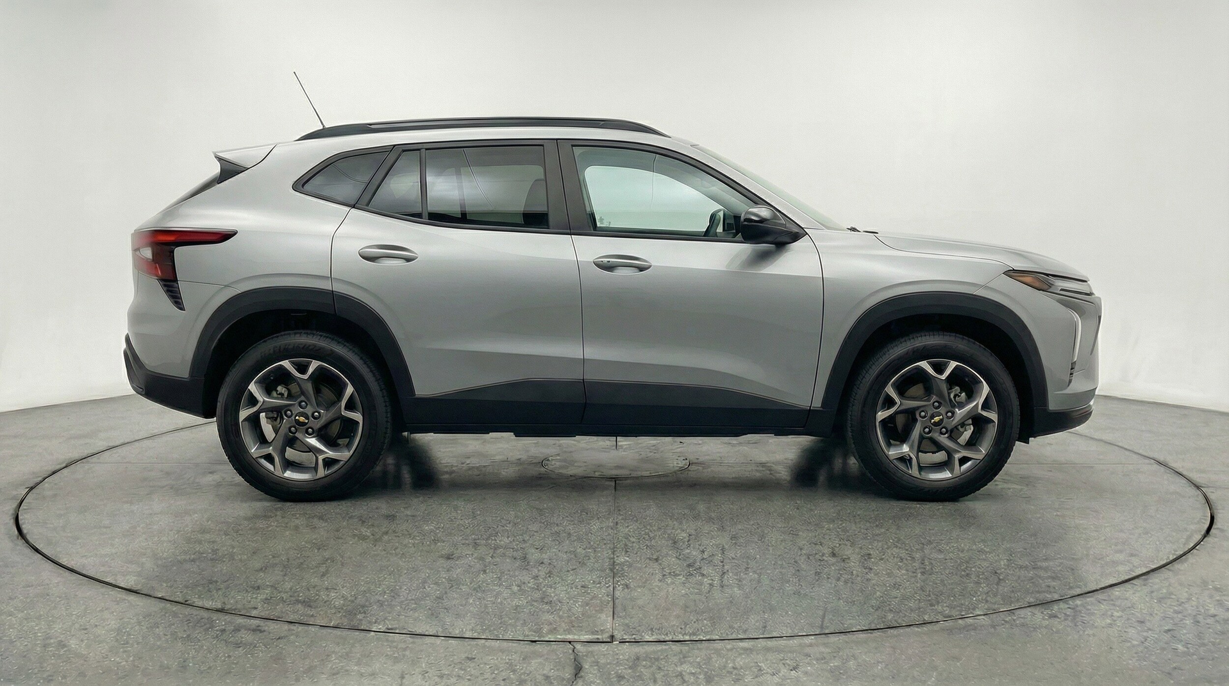 Thumbnail: 2025 Chevrolet Trax - 11