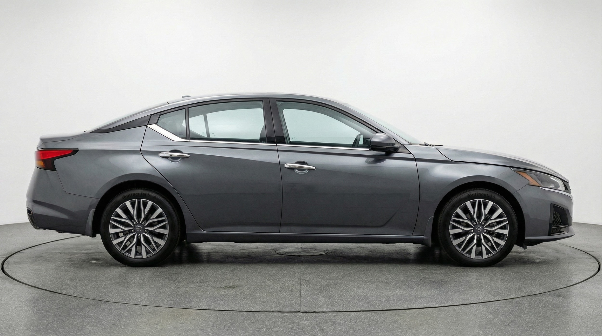 Thumbnail: 2025 Nissan Altima - 8