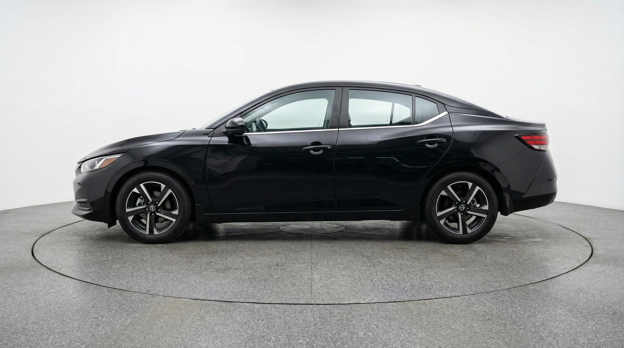 Thumbnail: 2025 Nissan Sentra - 5